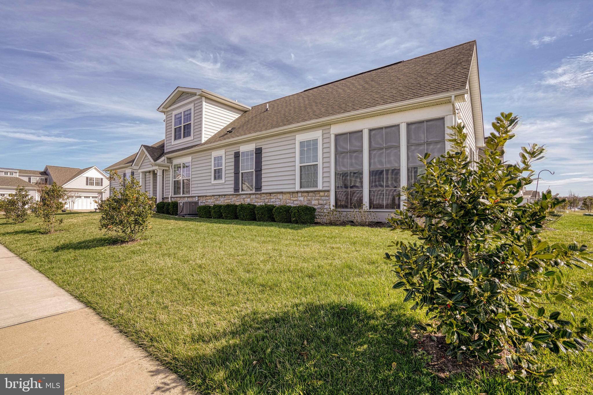 BAY BRIDGE COVE - Residential