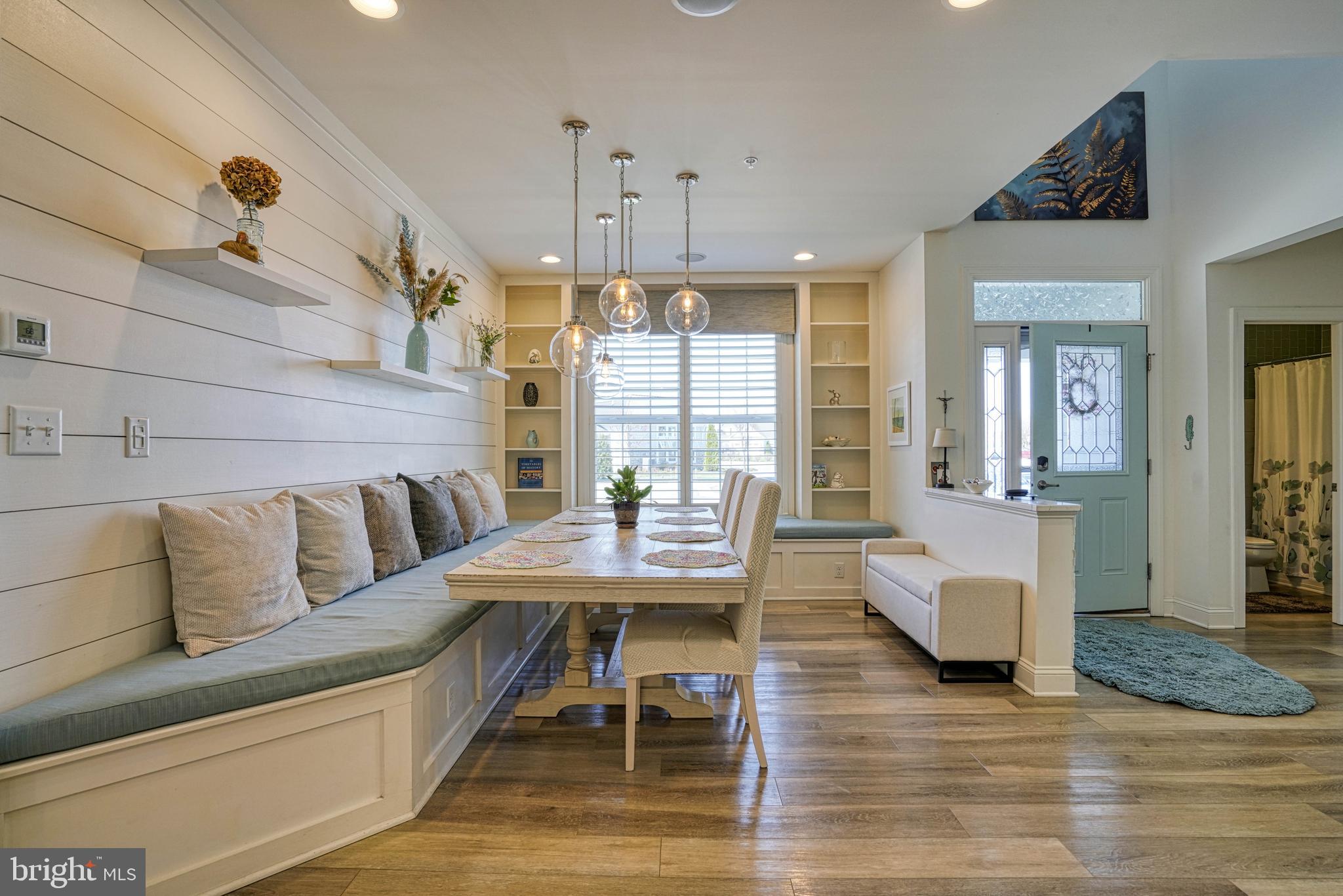 917 MOORINGS CIRCLE 131