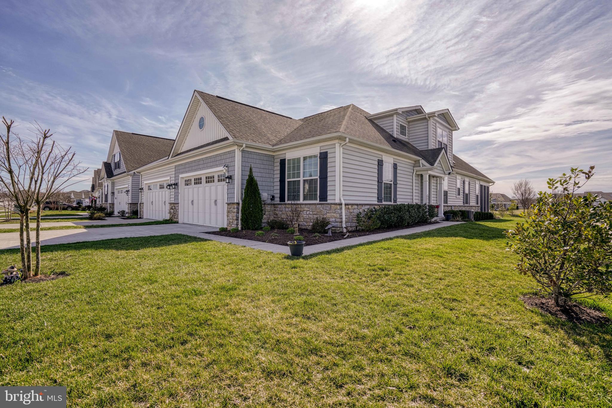 BAY BRIDGE COVE - Residential