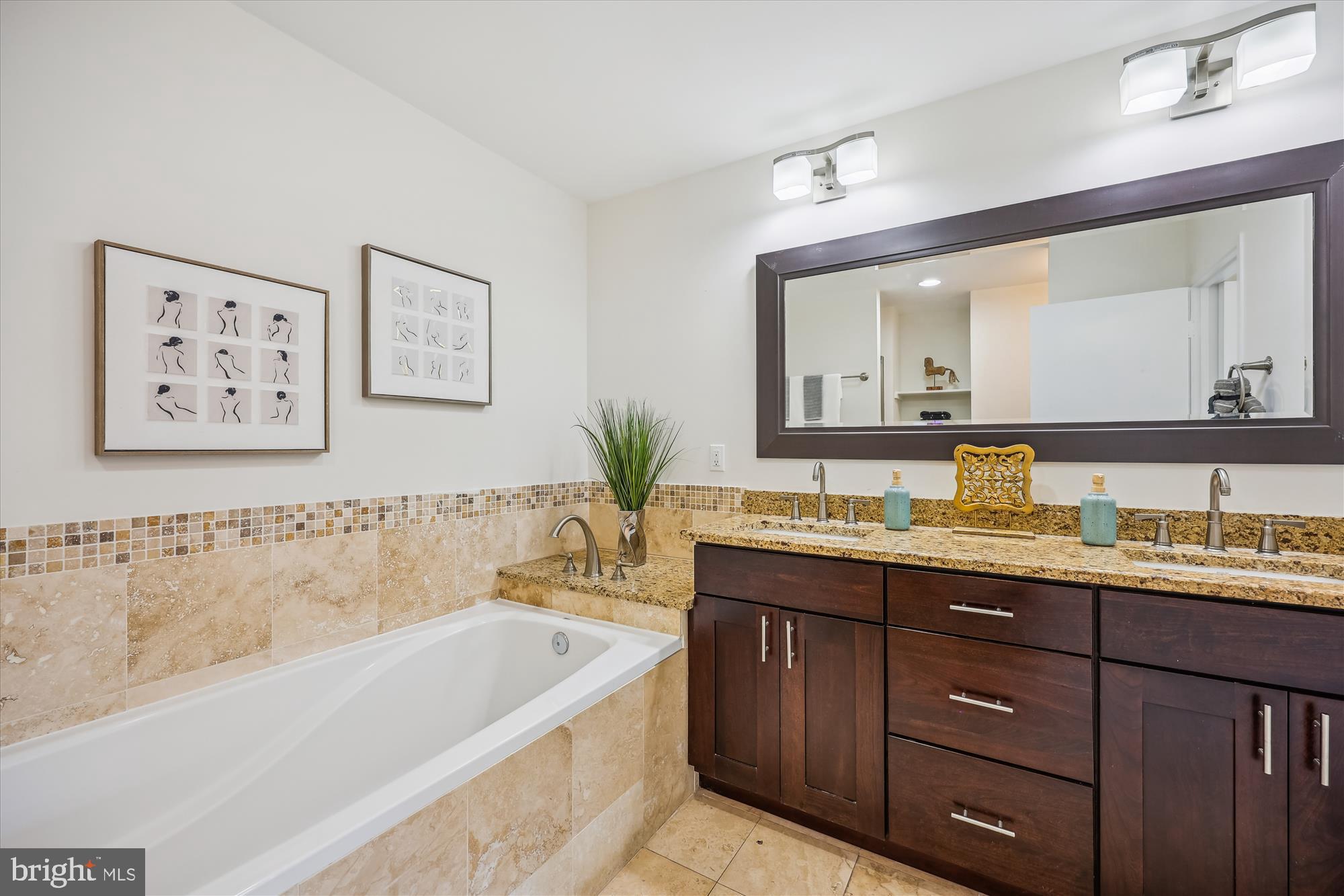 TIMBERLAWN - Residential