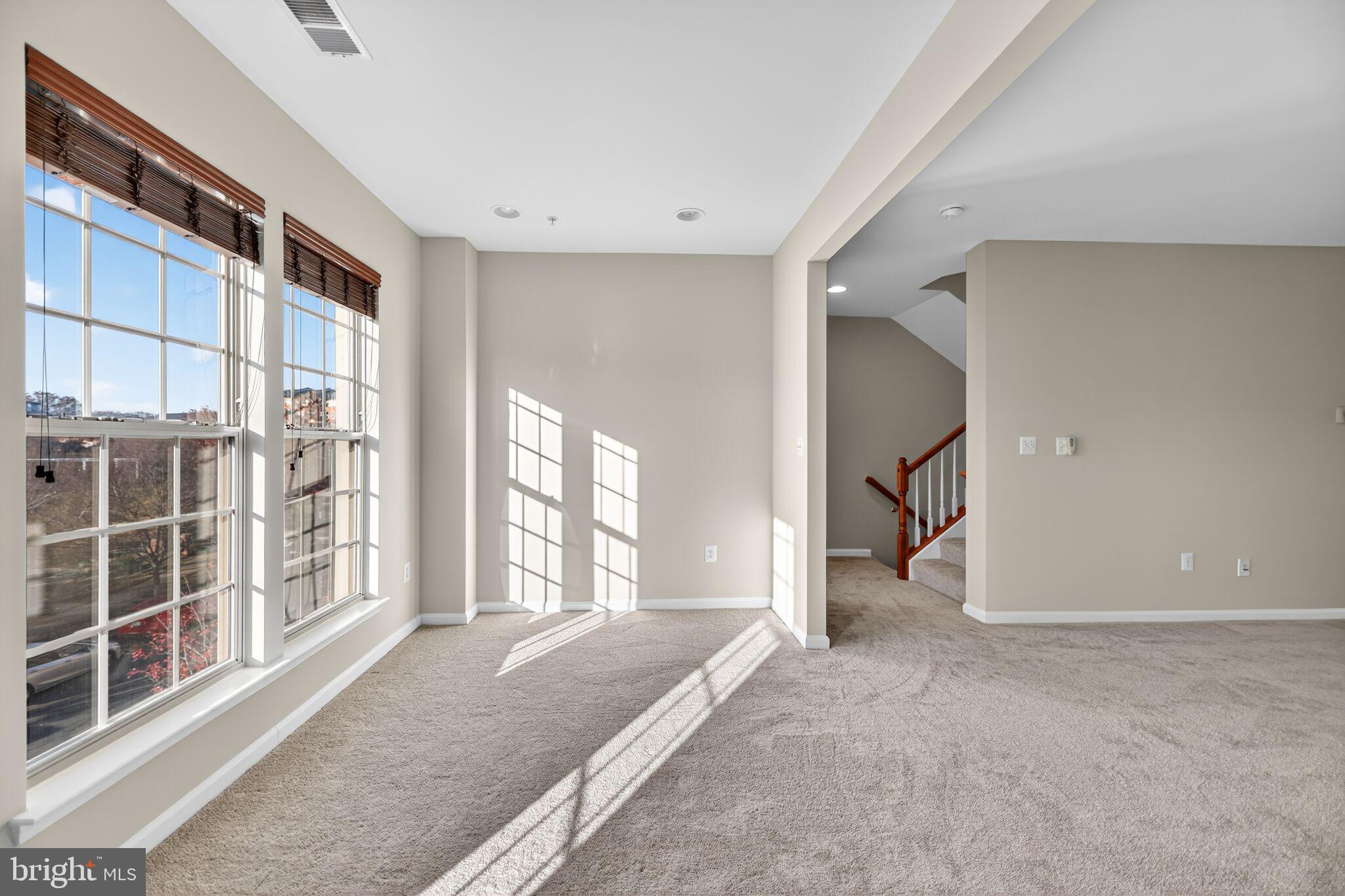 8015 CRESCENT PARK DRIVE