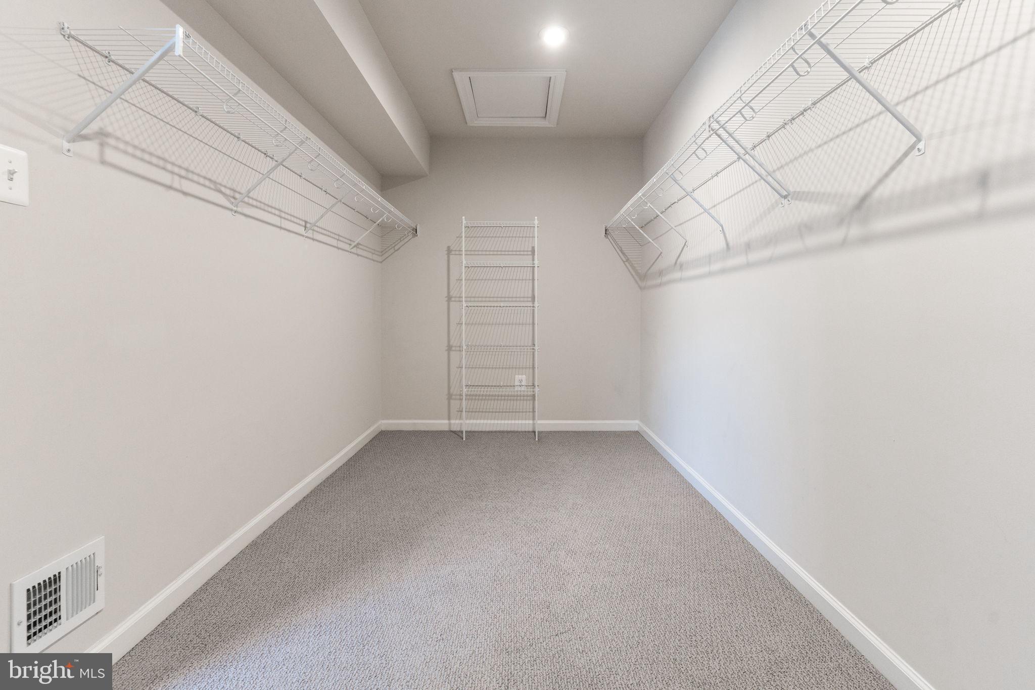 GLENN DALE COMMONS - Residential Lease