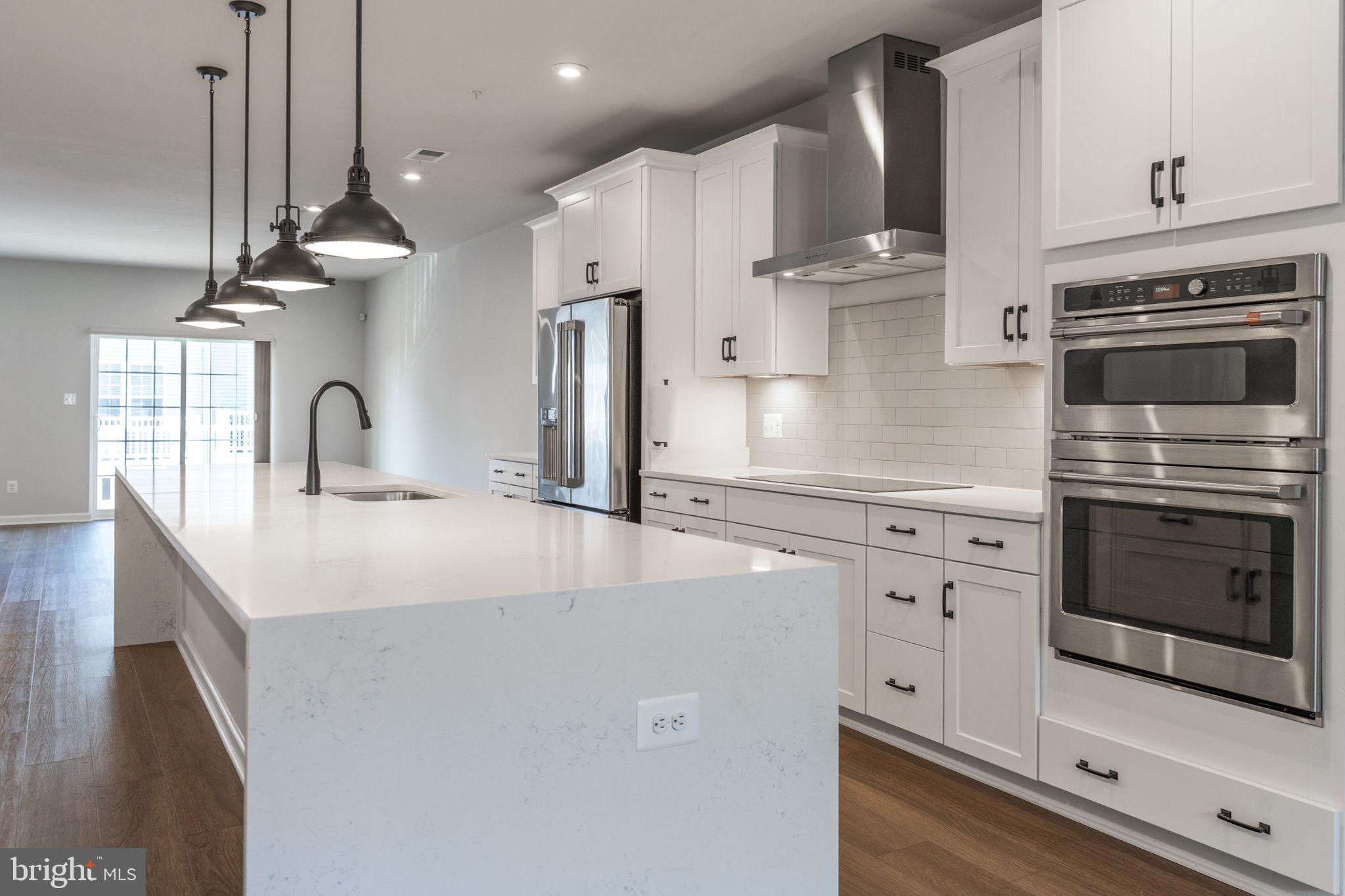 GLENN DALE COMMONS - Residential Lease