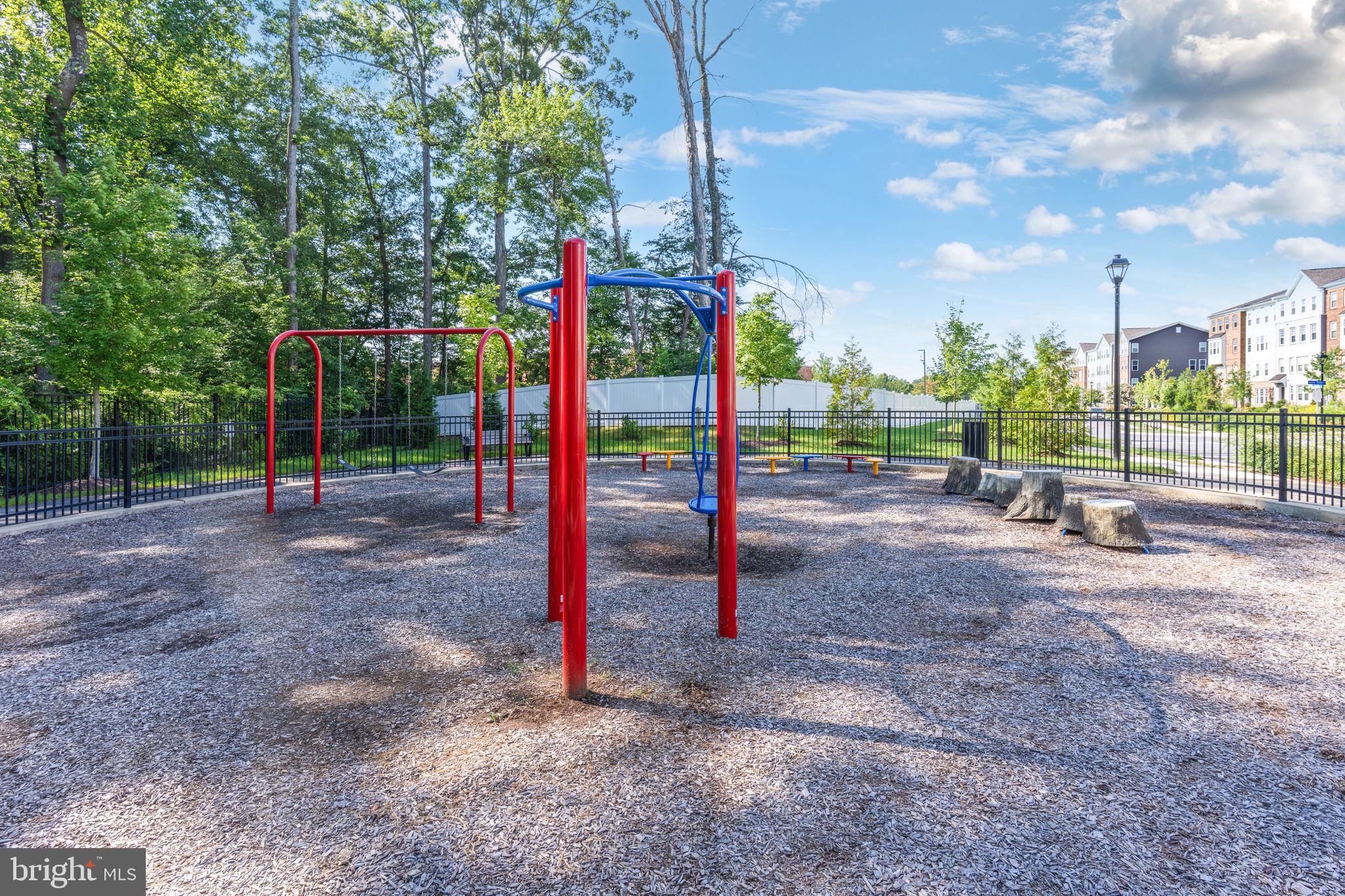 GLENN DALE COMMONS - Residential Lease