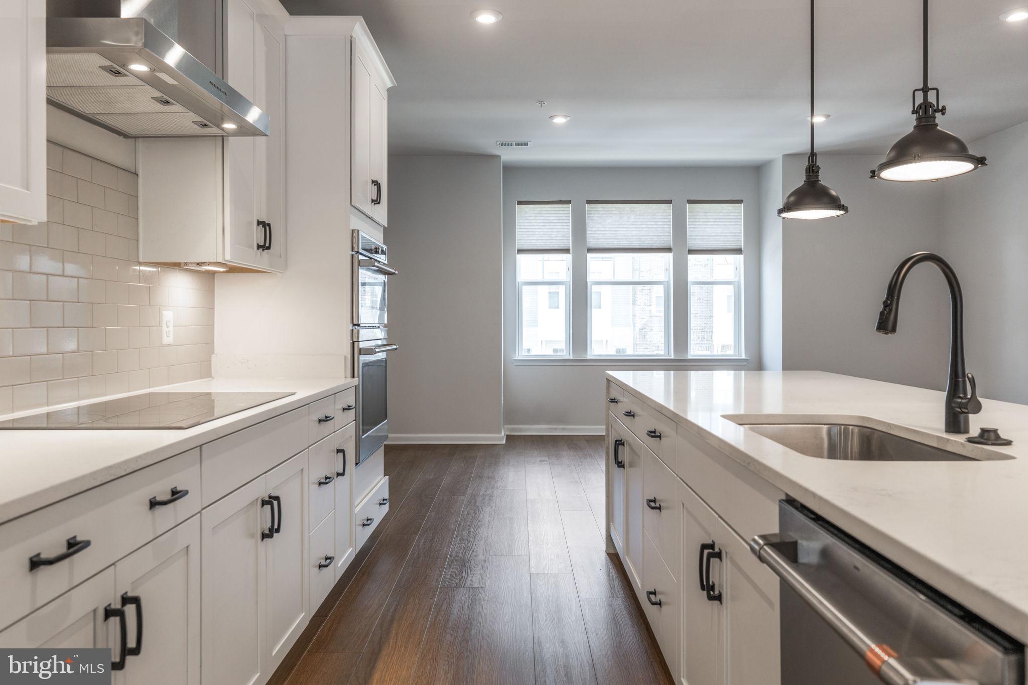 GLENN DALE COMMONS - Residential Lease