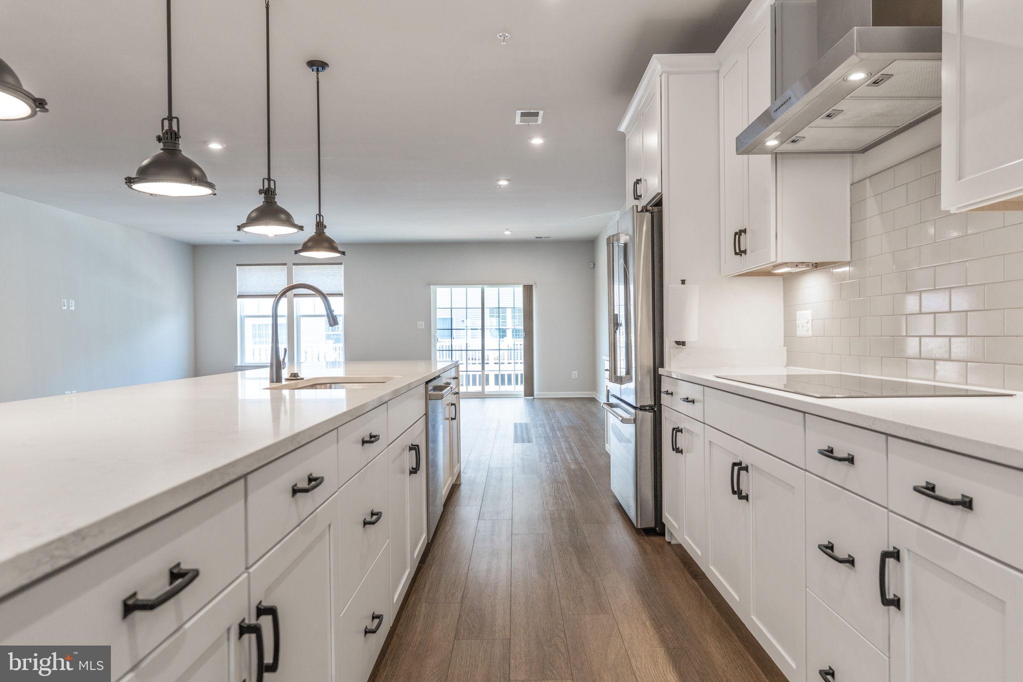 GLENN DALE COMMONS - Residential Lease