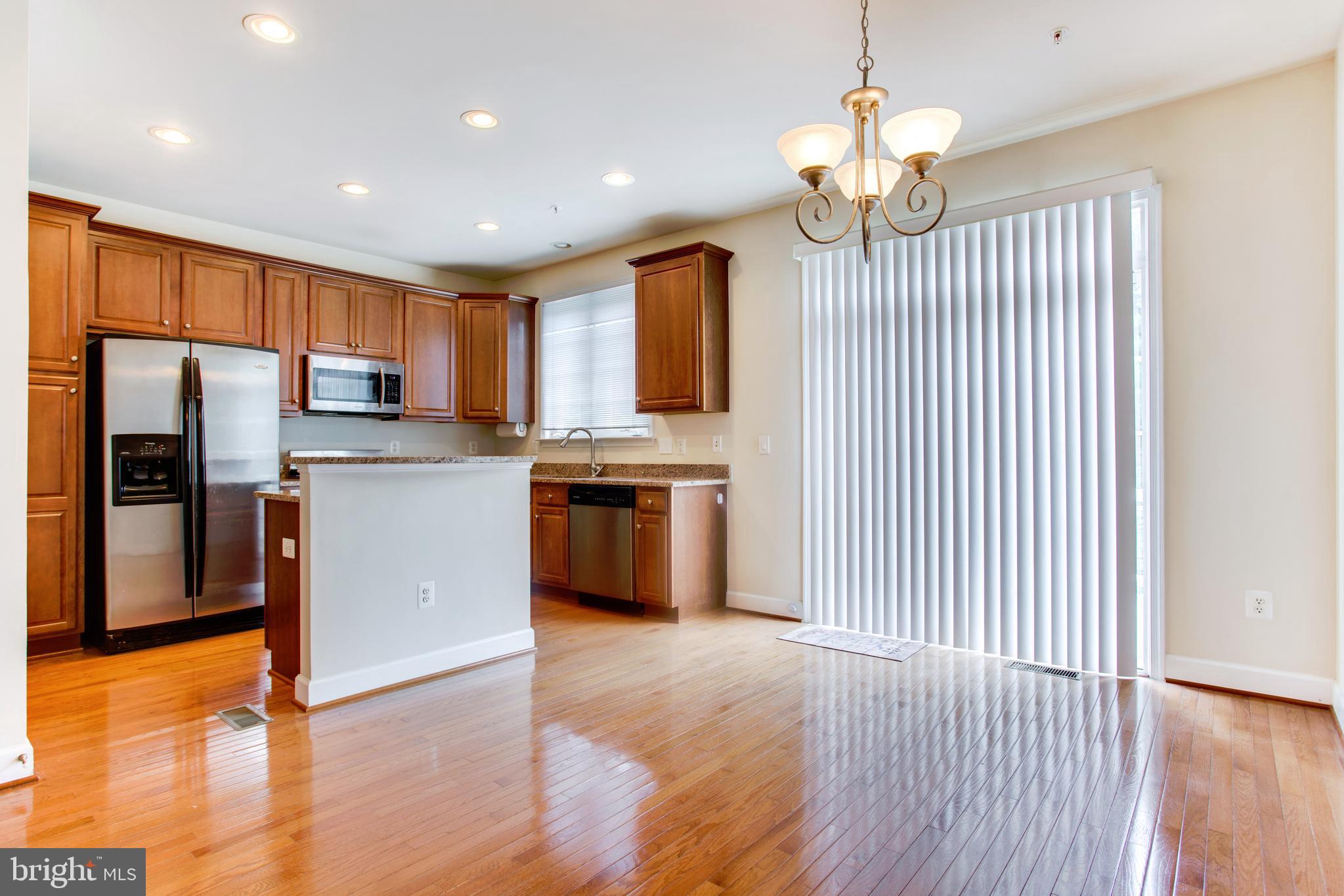 HIDDEN CREEK - Residential