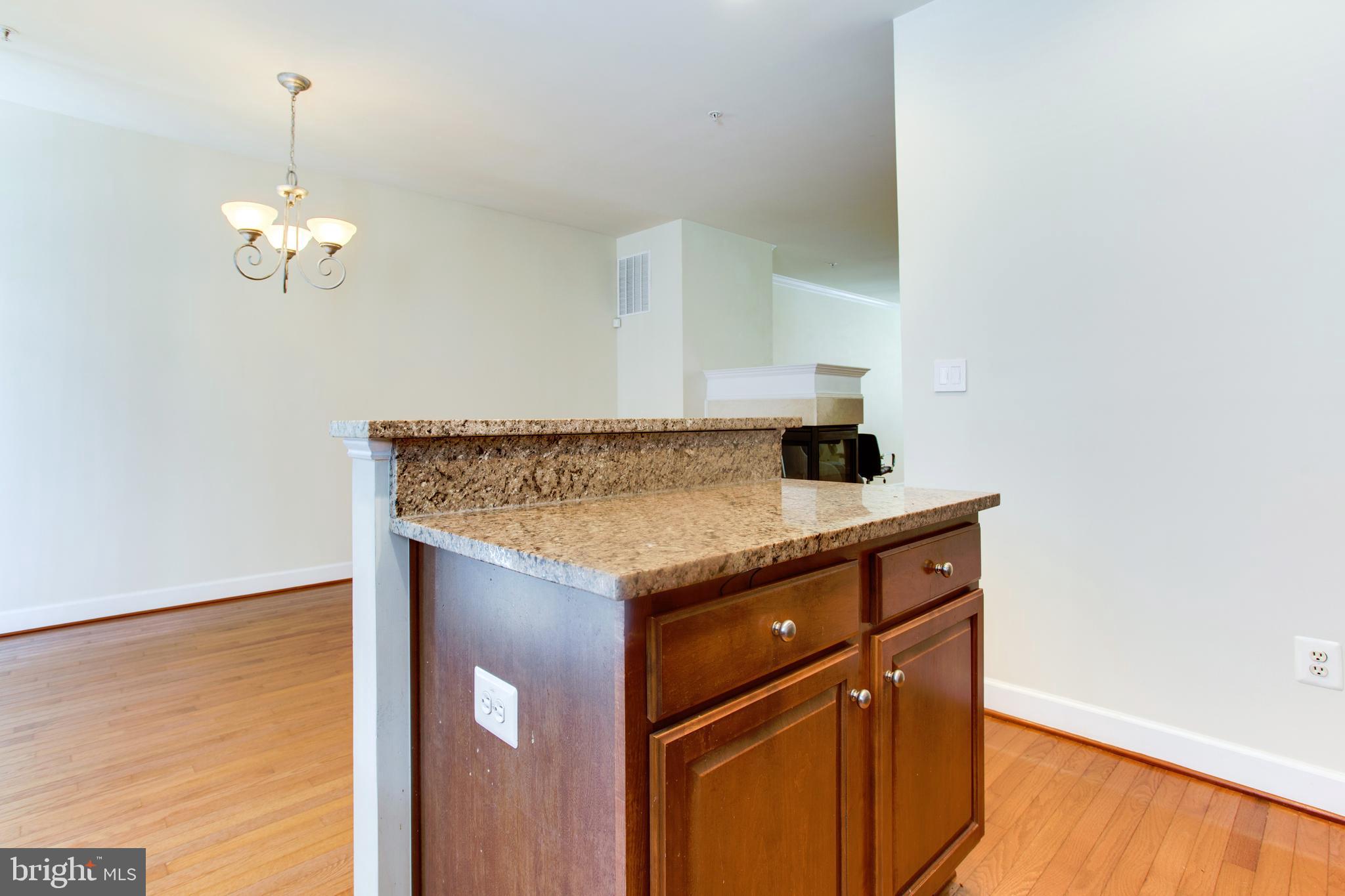 HIDDEN CREEK - Residential