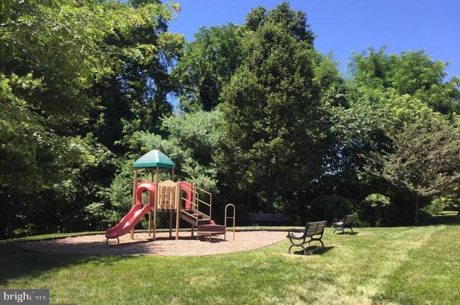 HIDDEN CREEK - Residential