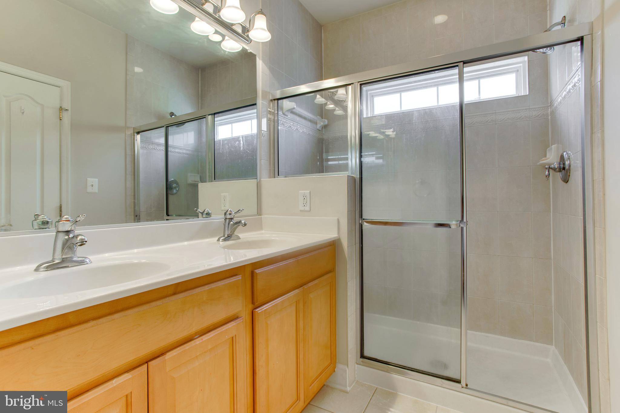 HIDDEN CREEK - Residential