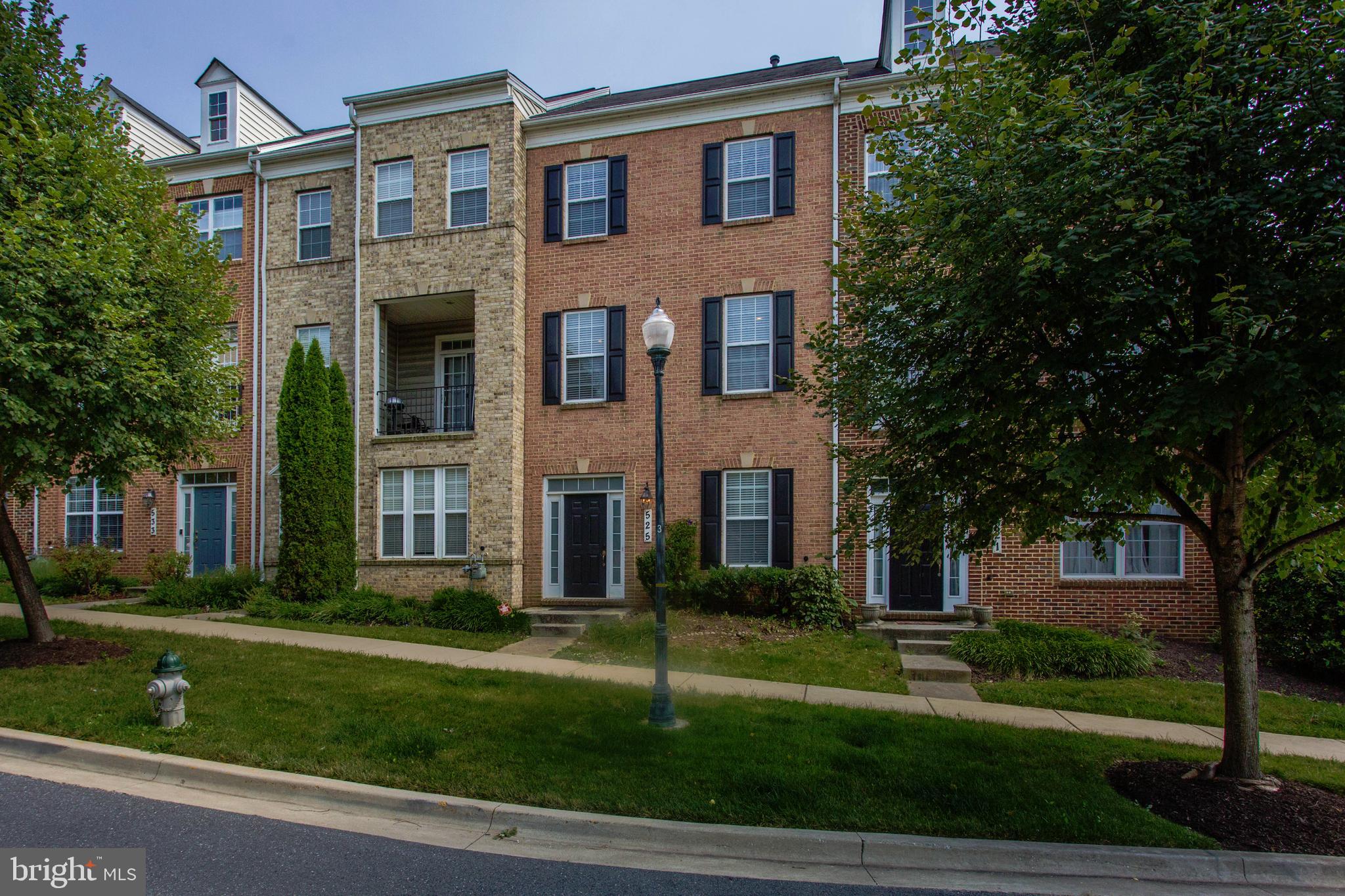 HIDDEN CREEK - Residential