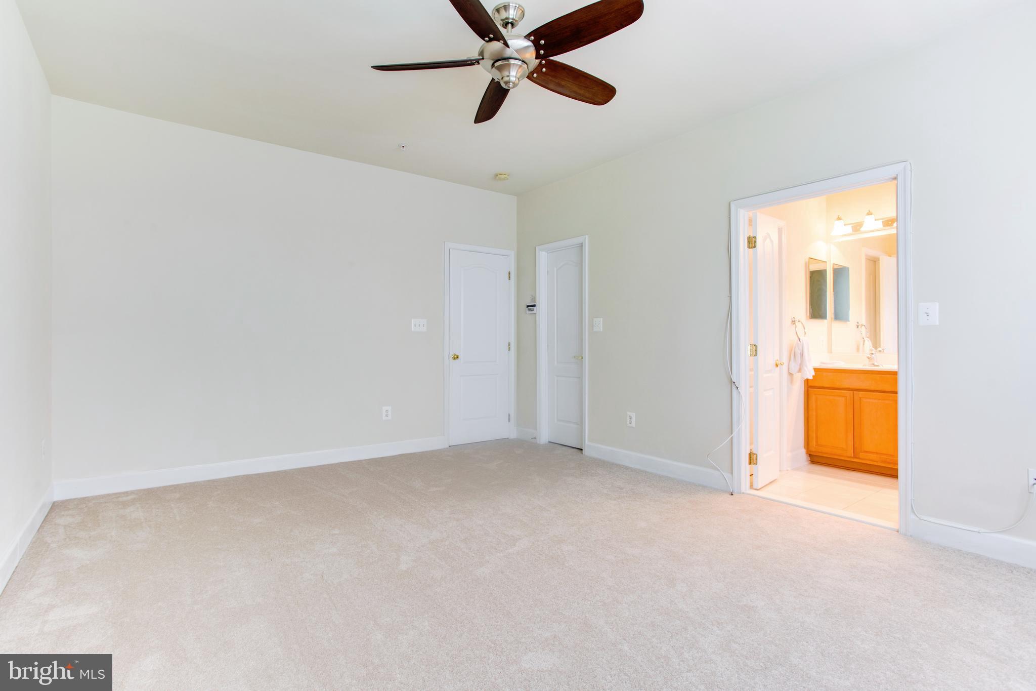 HIDDEN CREEK - Residential