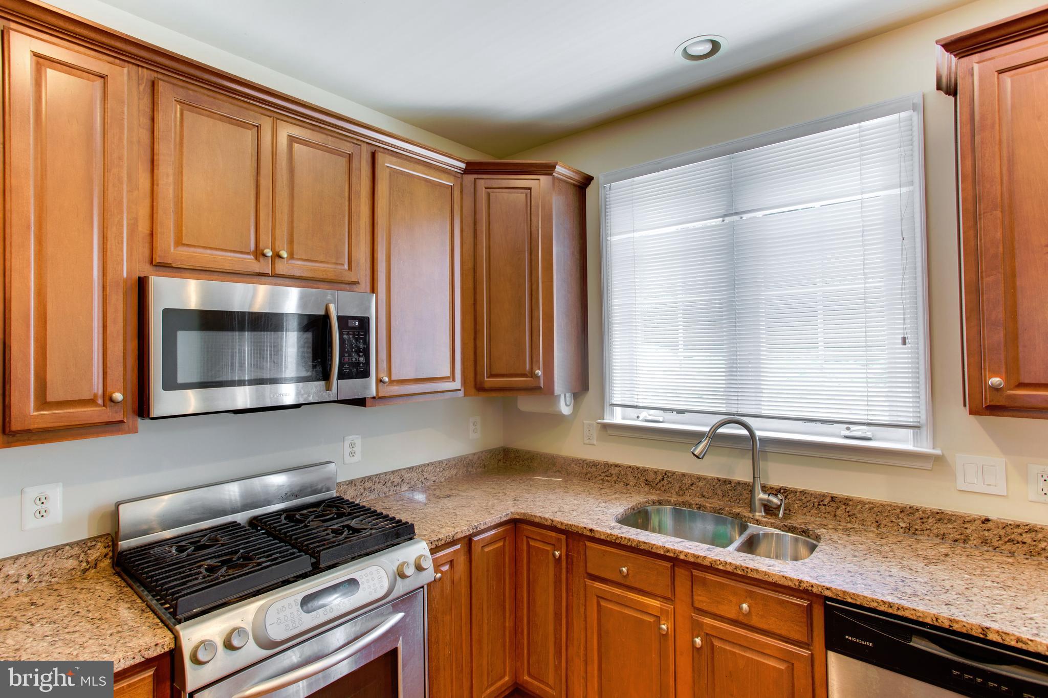 HIDDEN CREEK - Residential