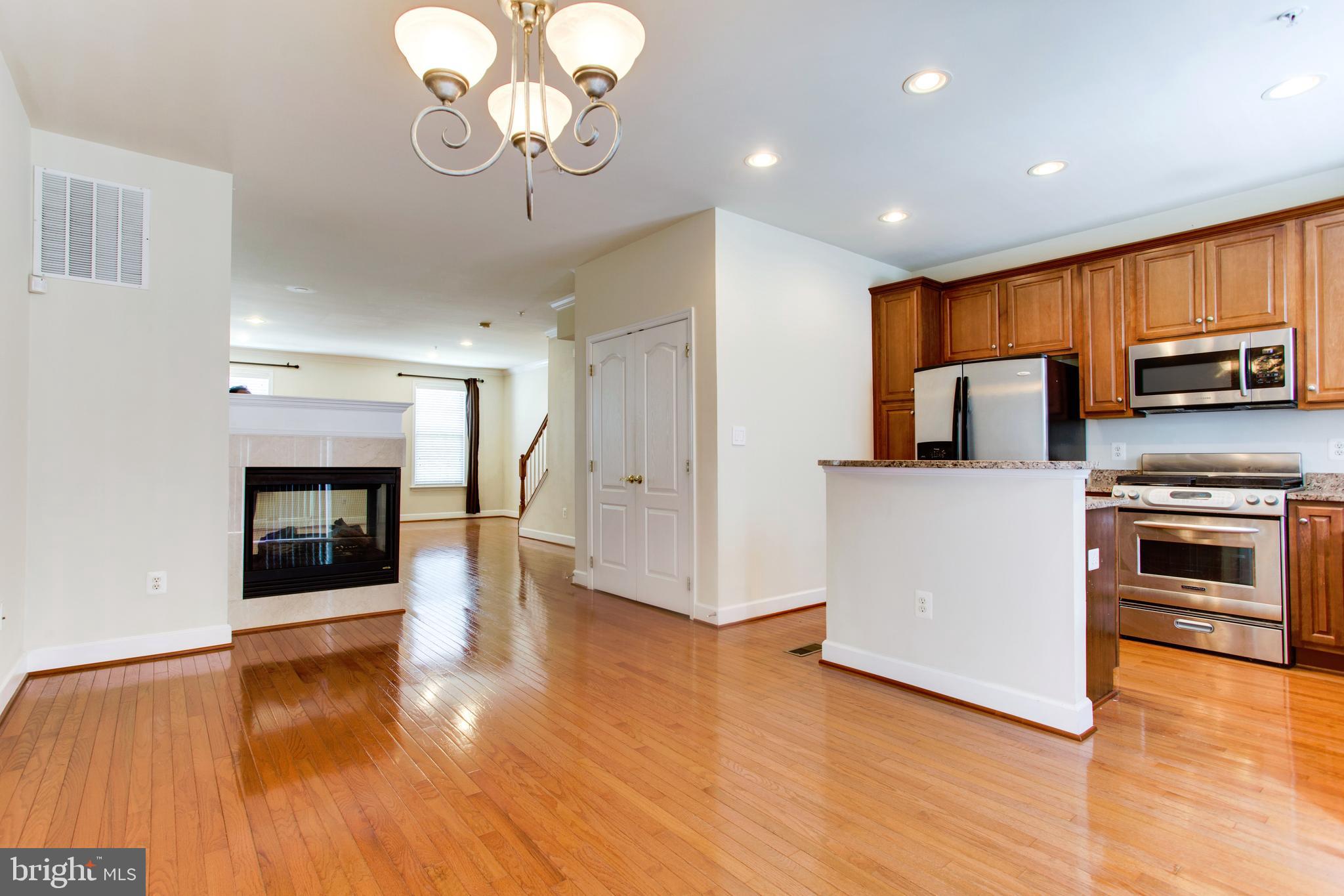 HIDDEN CREEK - Residential