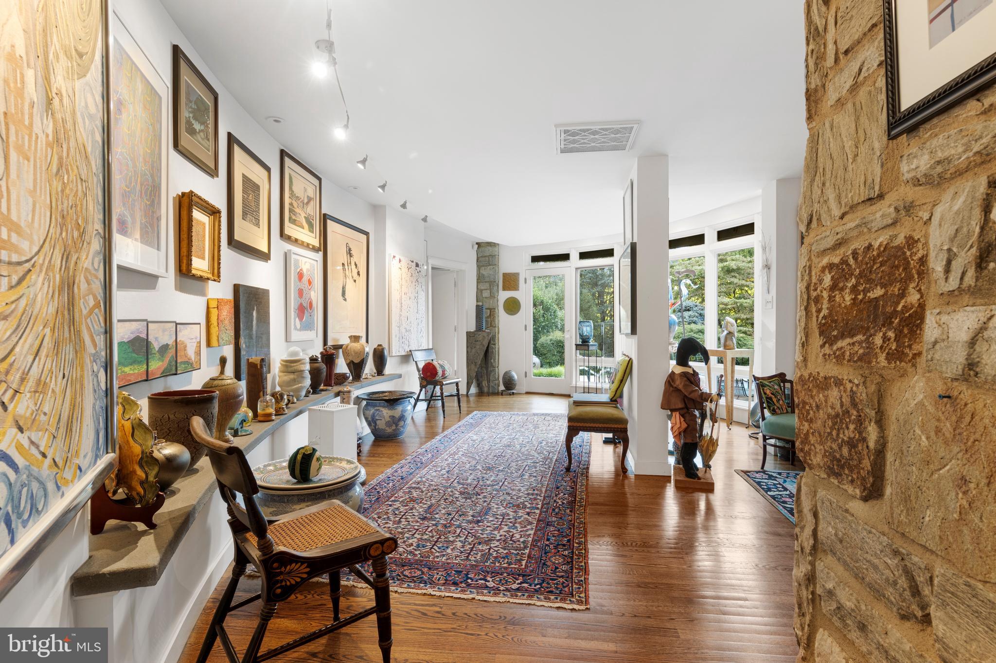 SCHOOL LANE HILLS - Residential