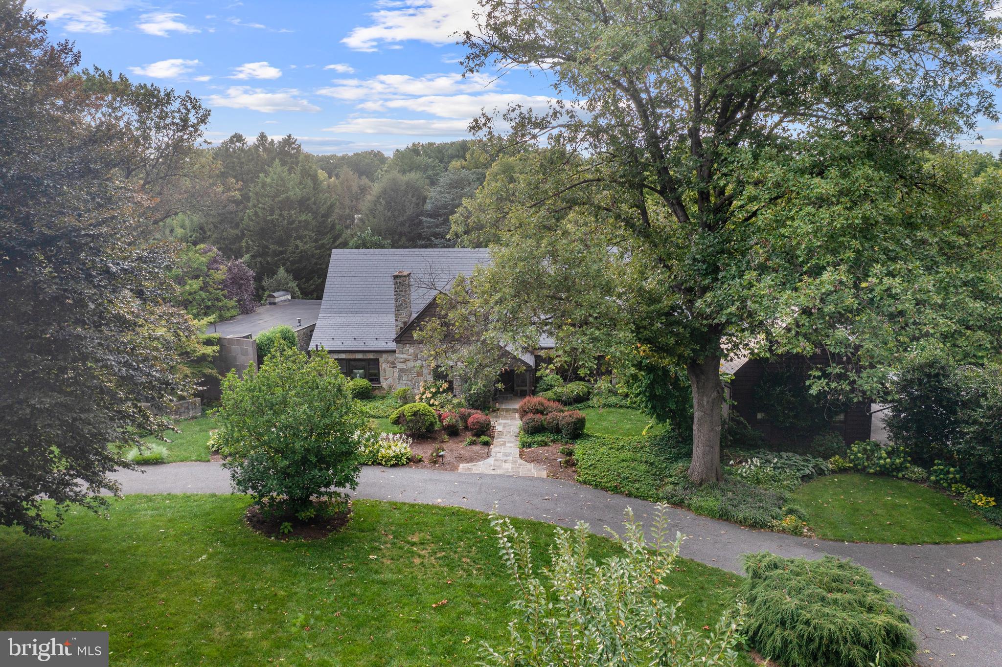 SCHOOL LANE HILLS - Residential