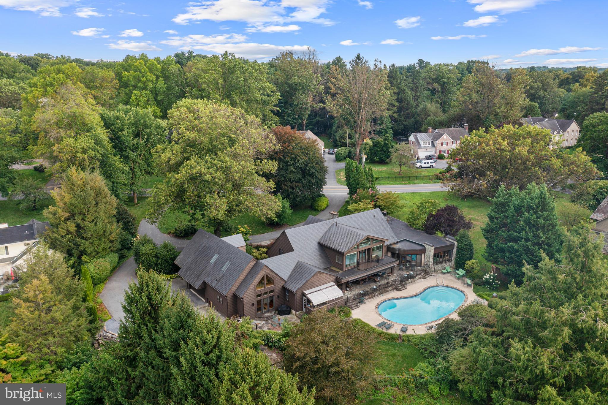 SCHOOL LANE HILLS - Residential