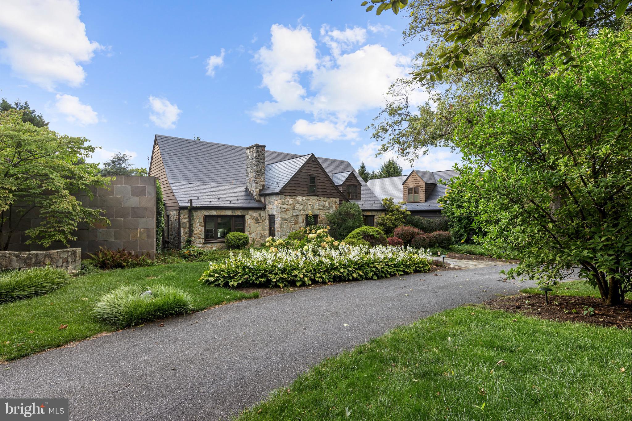SCHOOL LANE HILLS - Residential