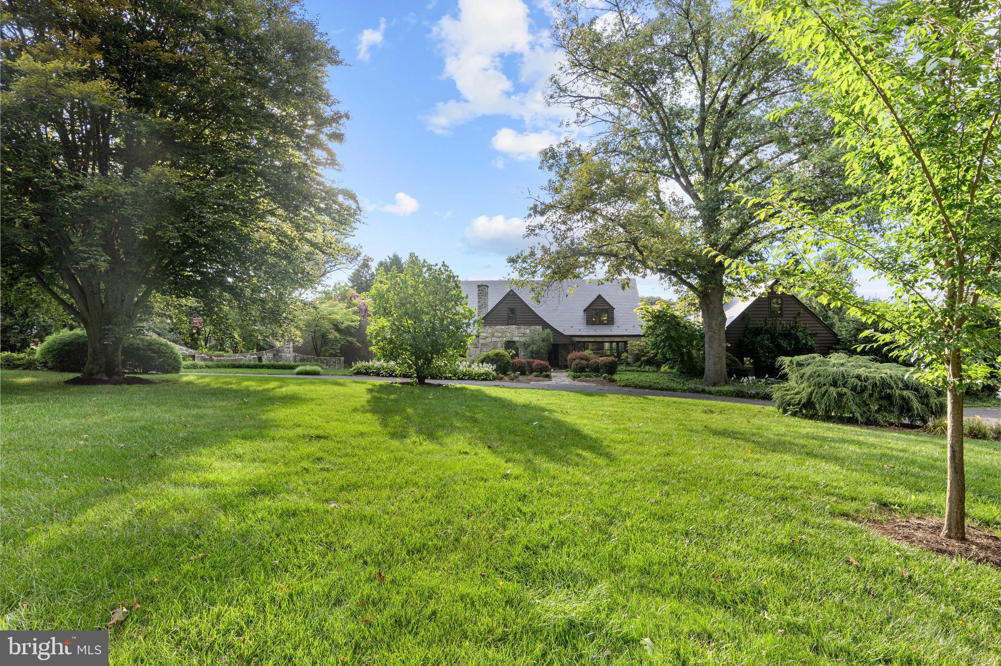 SCHOOL LANE HILLS - Residential