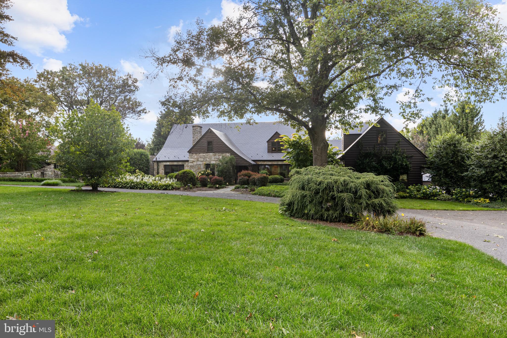 SCHOOL LANE HILLS - Residential