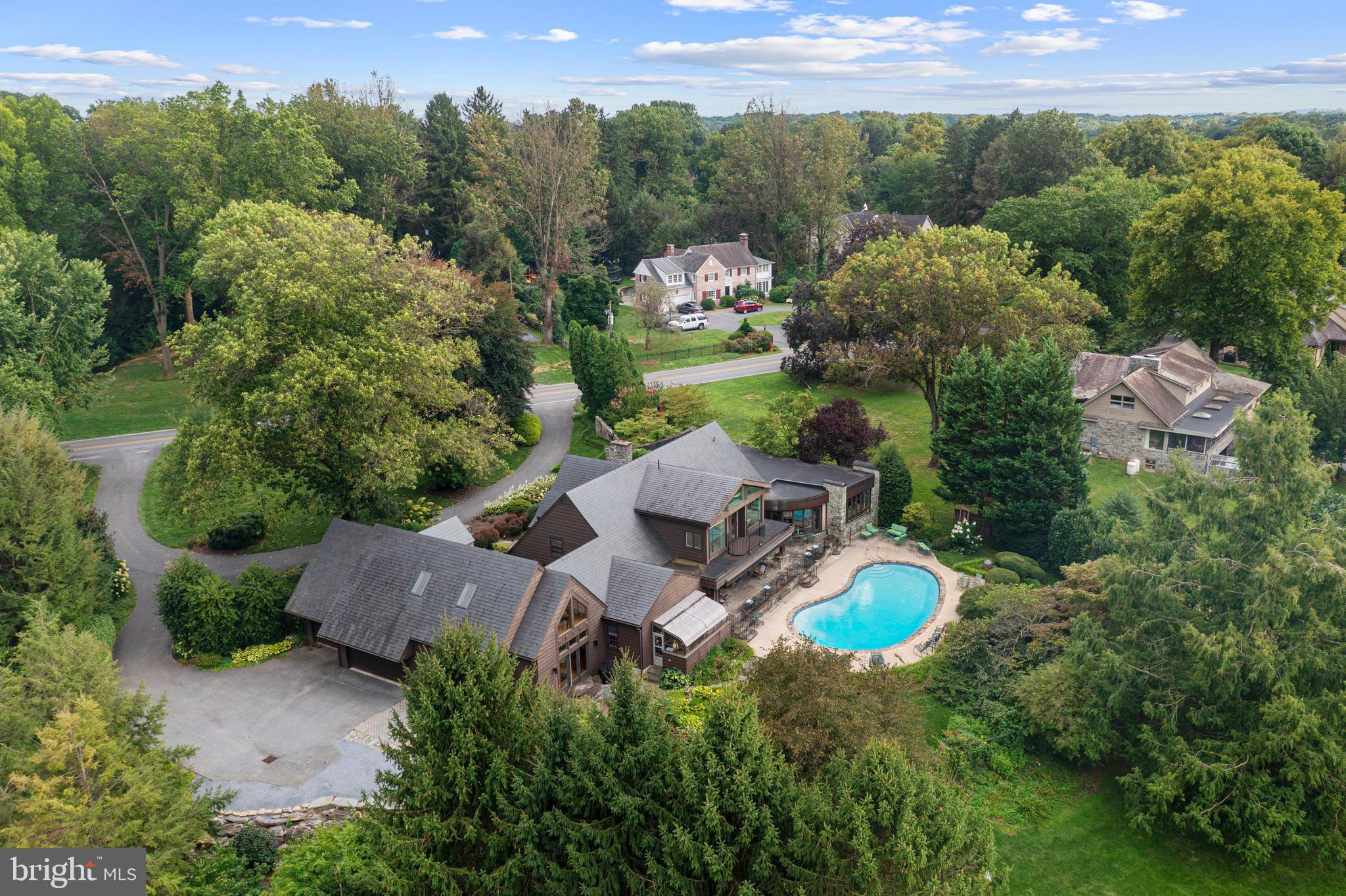 SCHOOL LANE HILLS - Residential