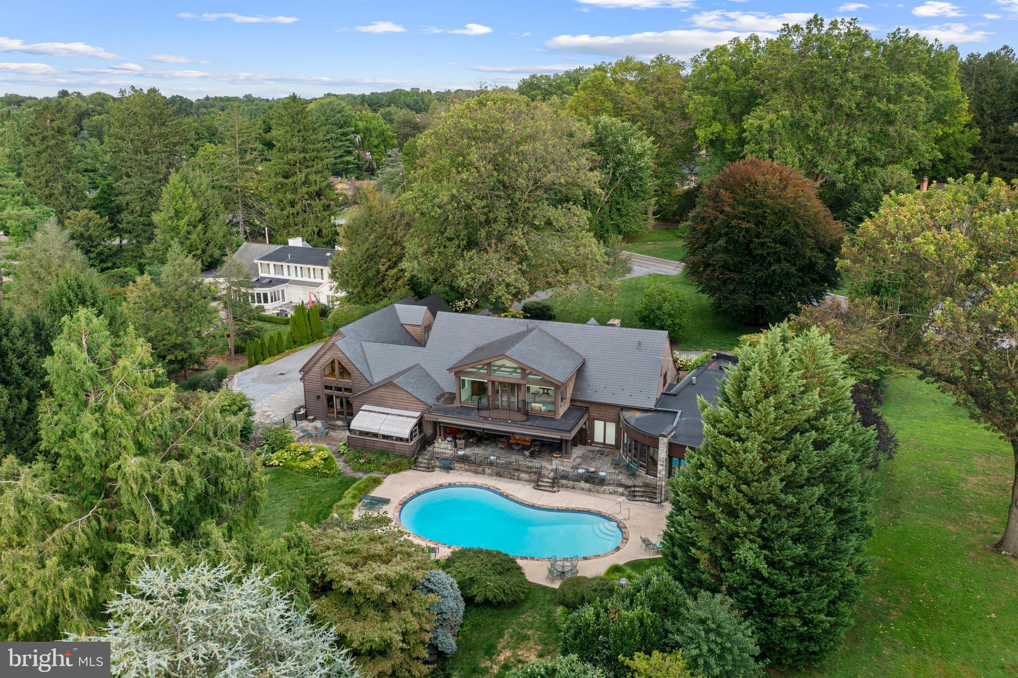 SCHOOL LANE HILLS - Residential