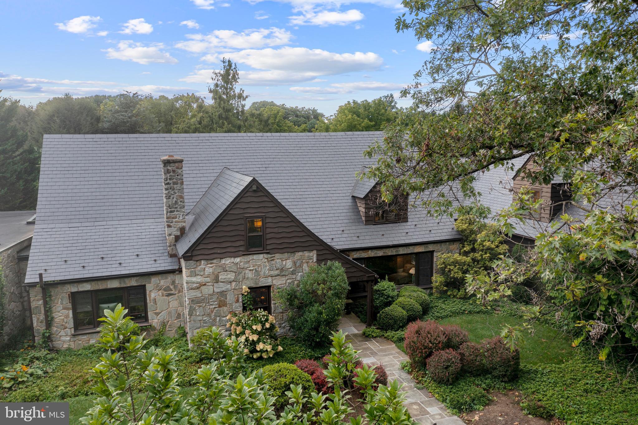 SCHOOL LANE HILLS - Residential