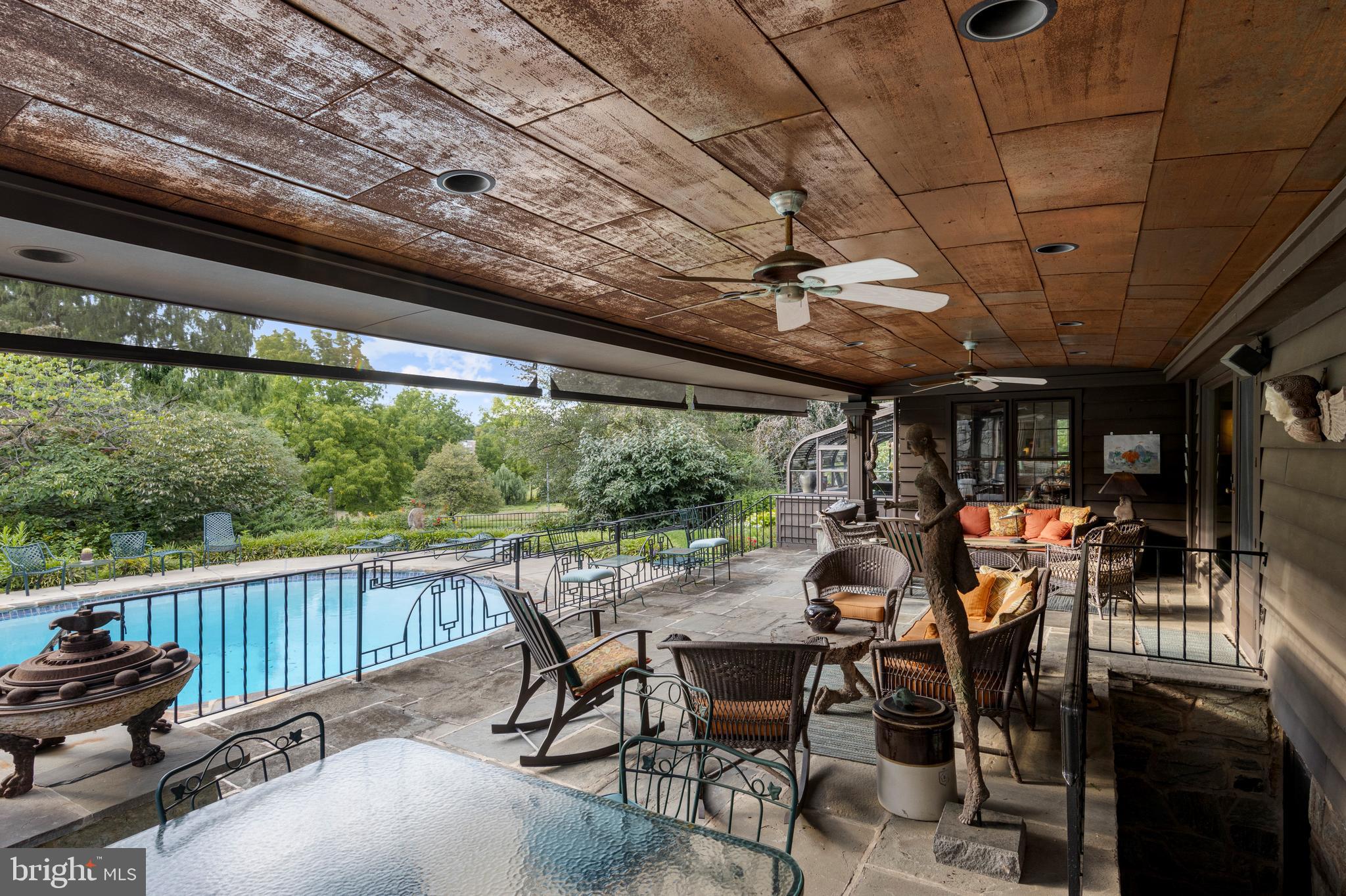 SCHOOL LANE HILLS - Residential