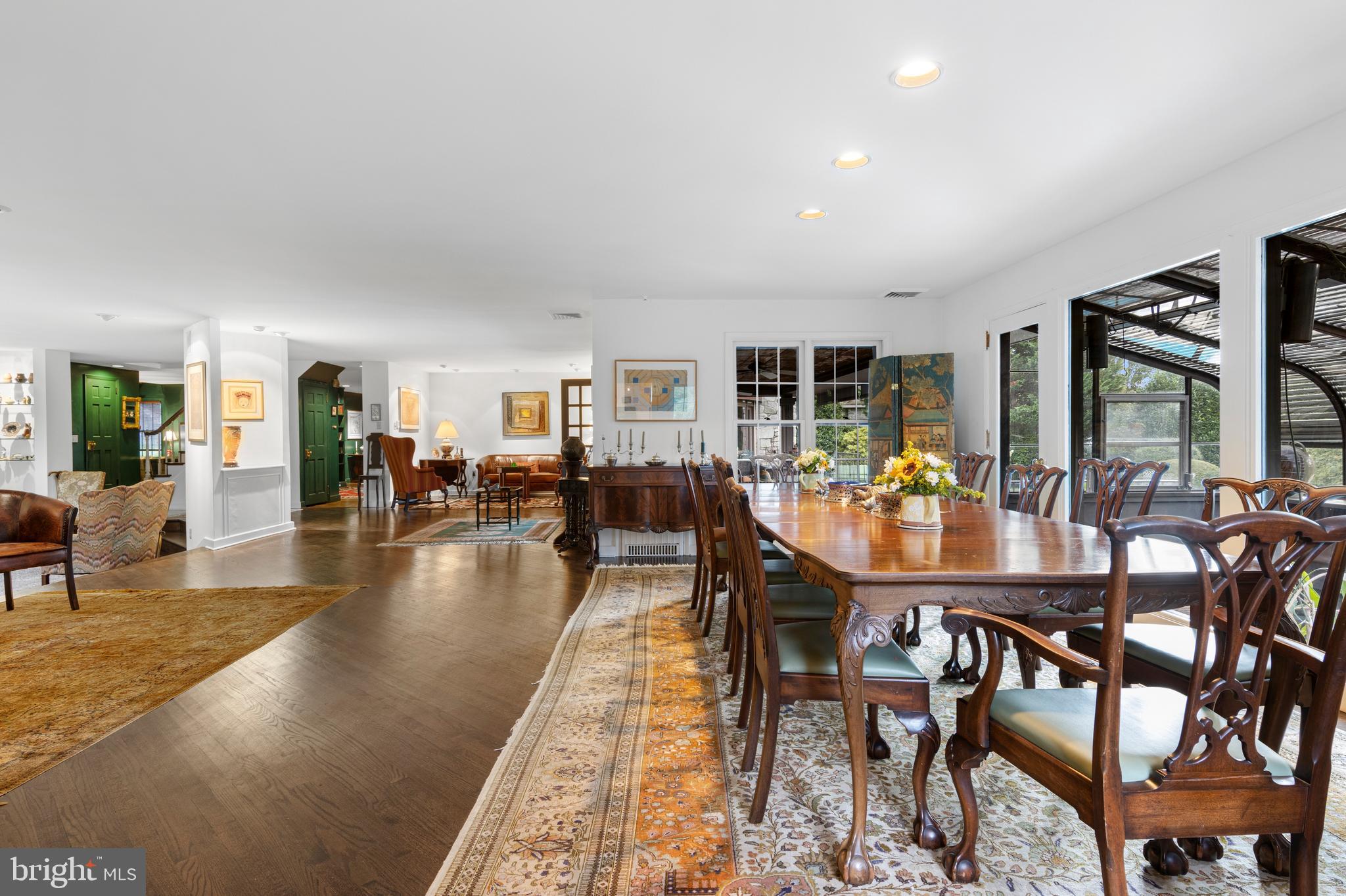 SCHOOL LANE HILLS - Residential