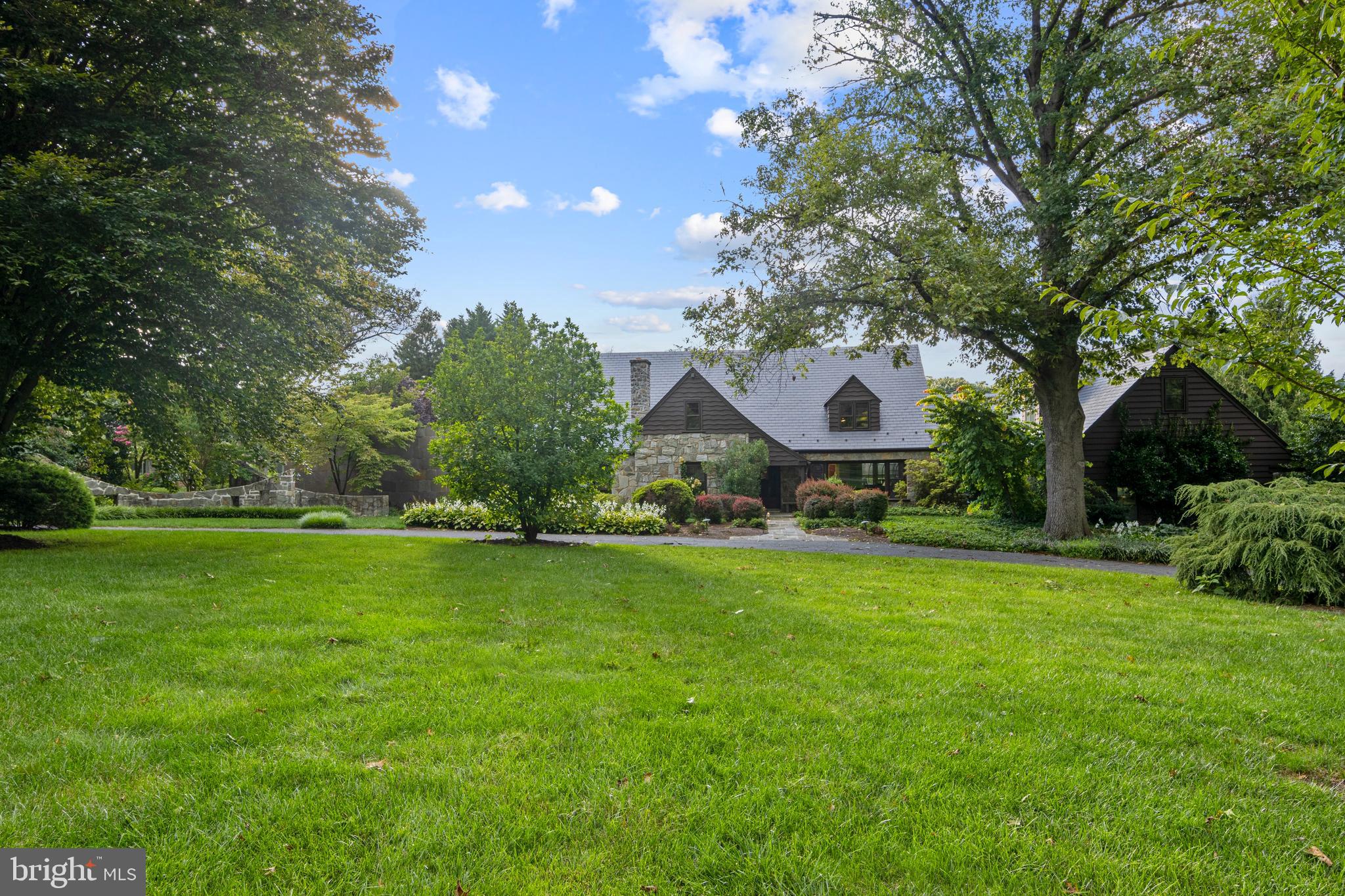 SCHOOL LANE HILLS - Residential