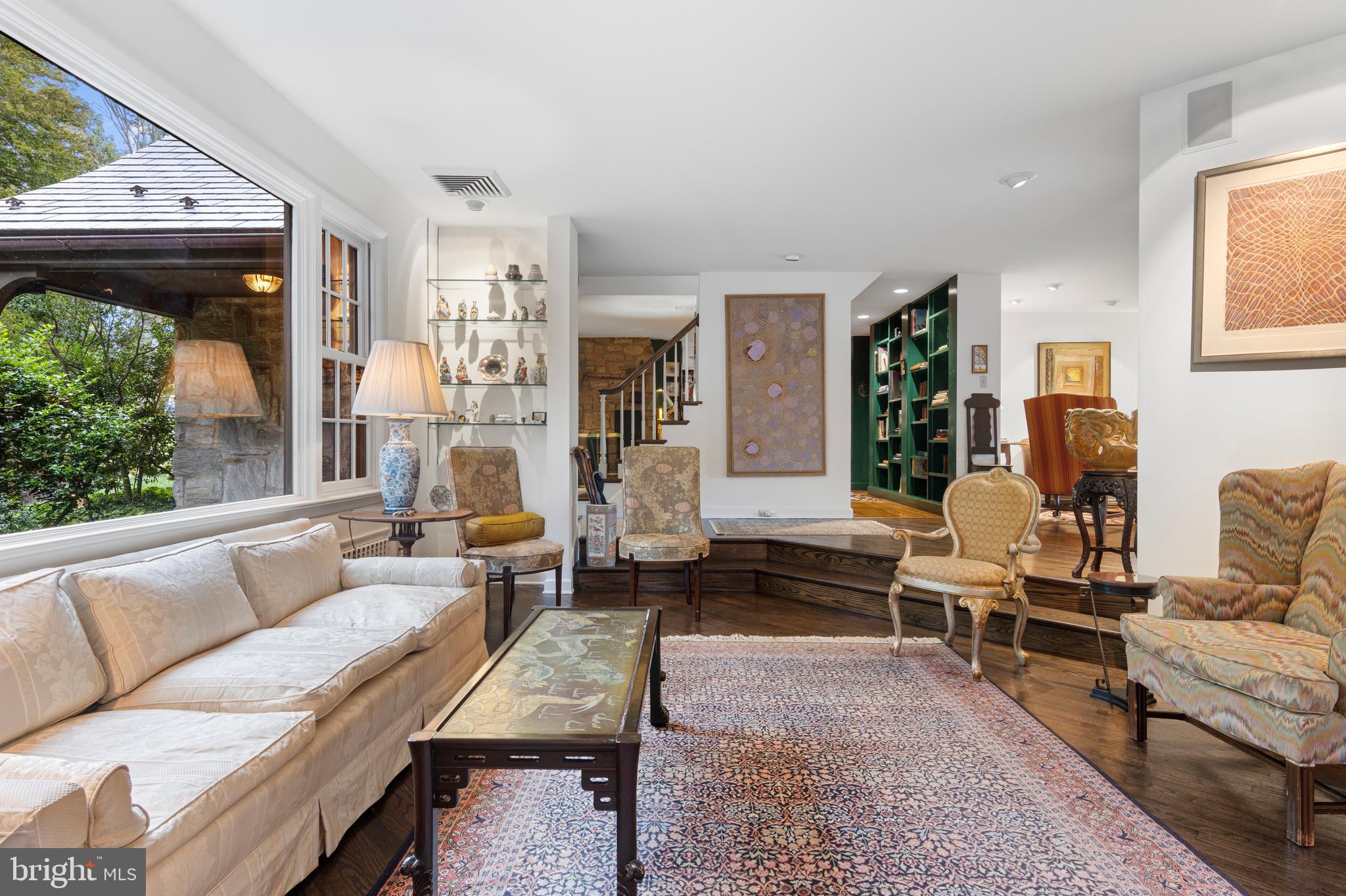 SCHOOL LANE HILLS - Residential