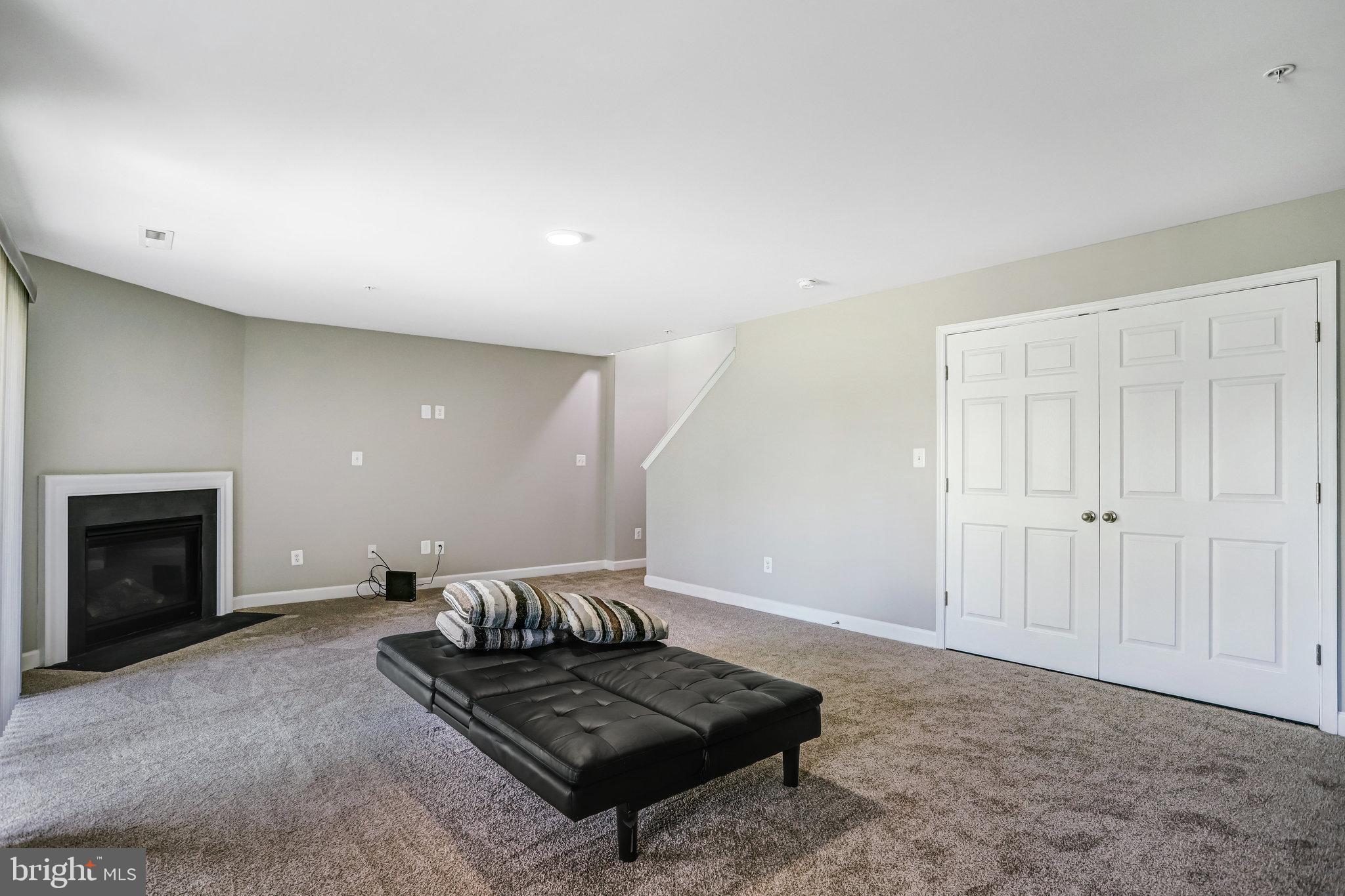 JEFFERSON PLACE - Residential