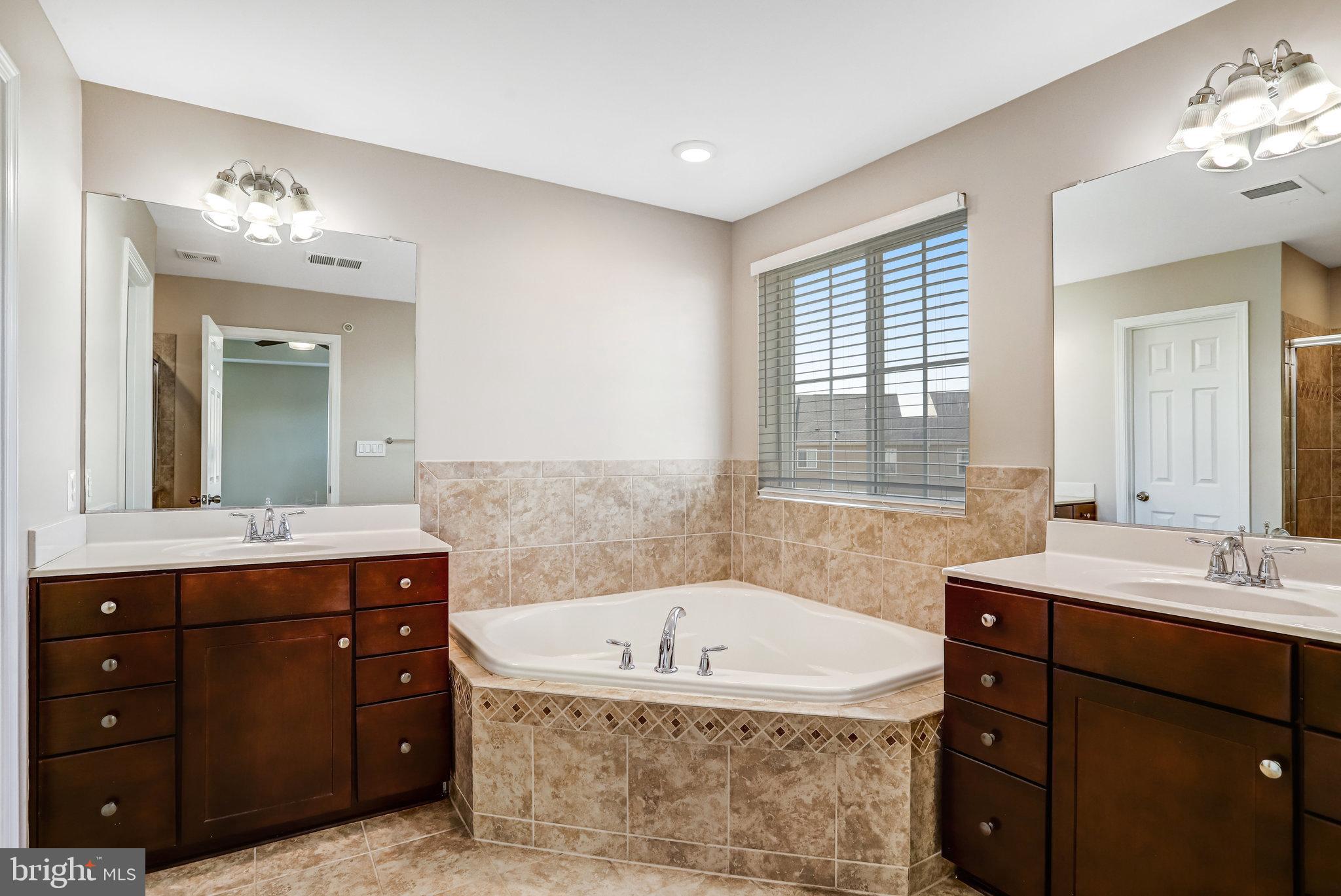 JEFFERSON PLACE - Residential