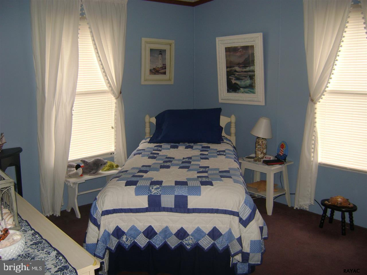 WALNUT GROVE - Residential