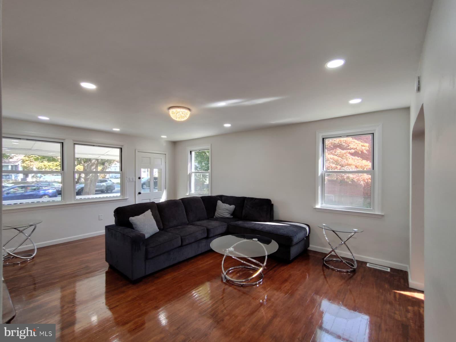 SPRINGFIELD - Residential