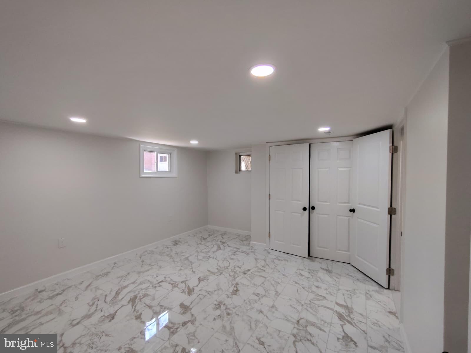 SPRINGFIELD - Residential