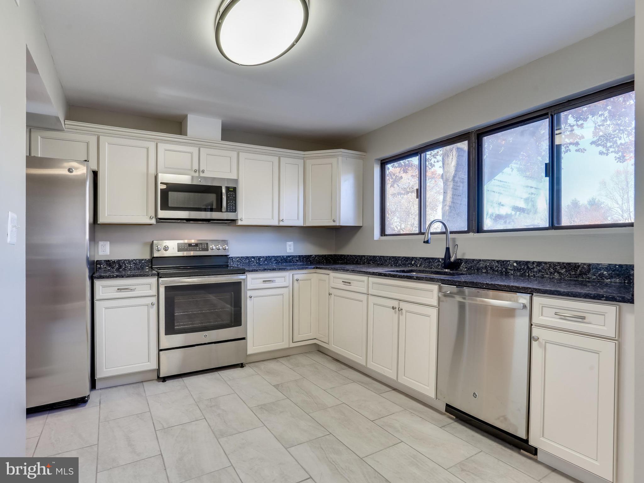 RIPPON LANDING - Residential