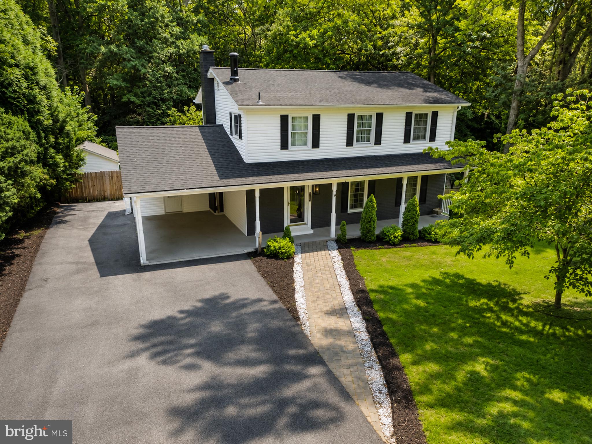 30020 TOMAHAWK COURT