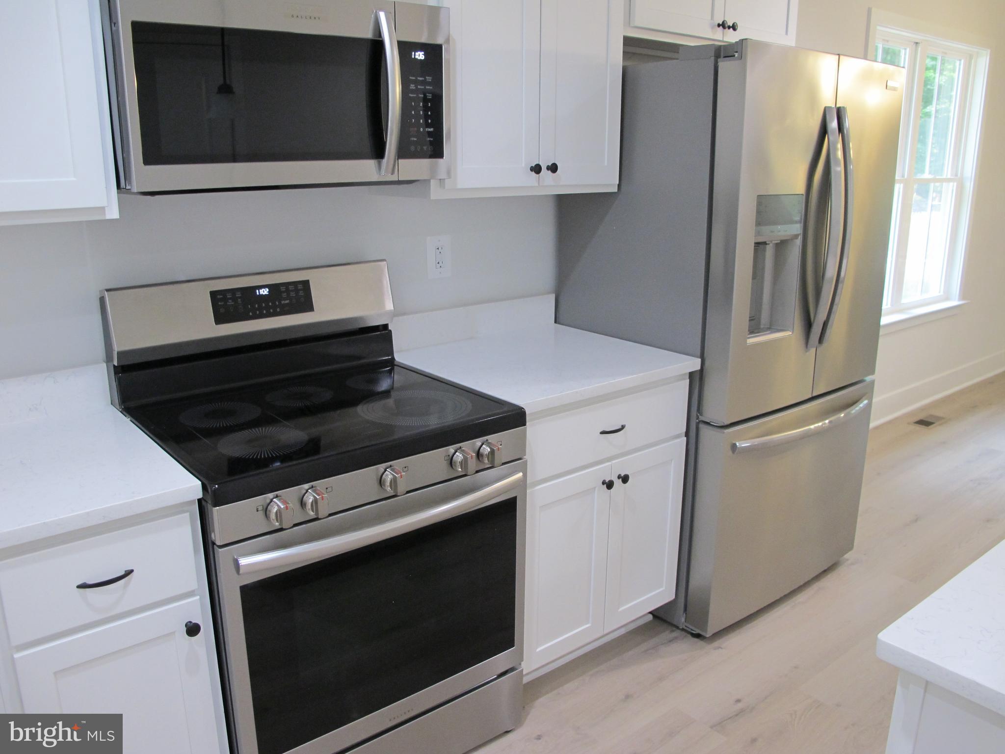 CLASSIC SHORES - Residential