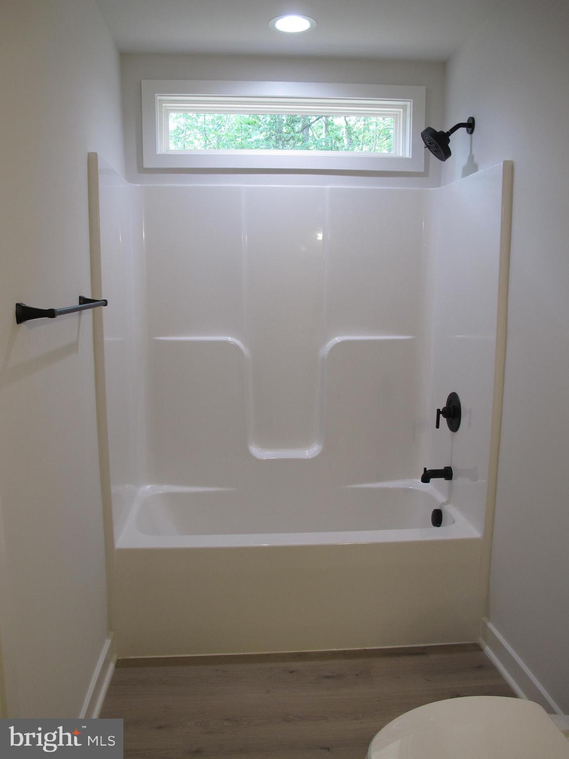 CLASSIC SHORES - Residential