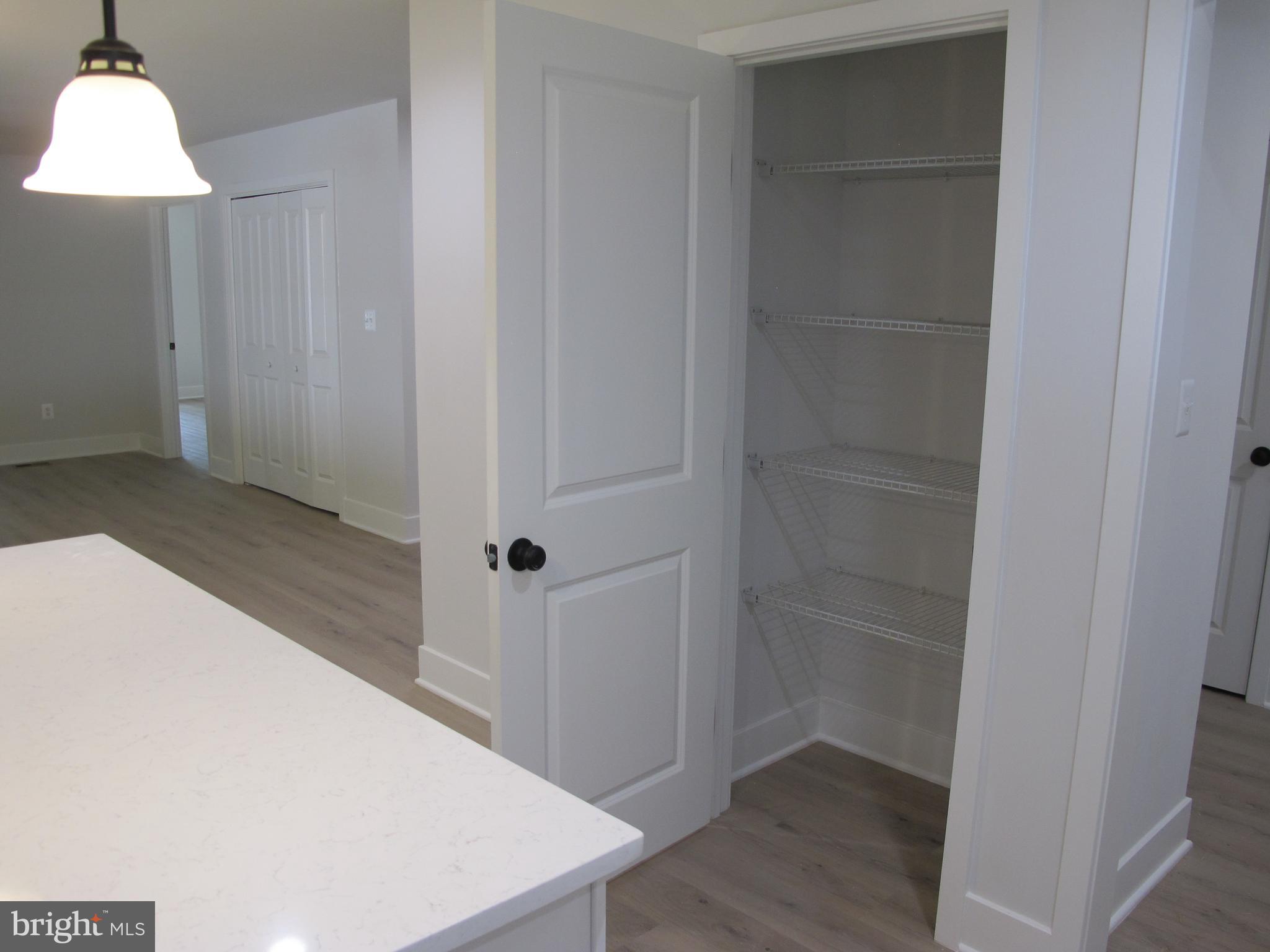 CLASSIC SHORES - Residential