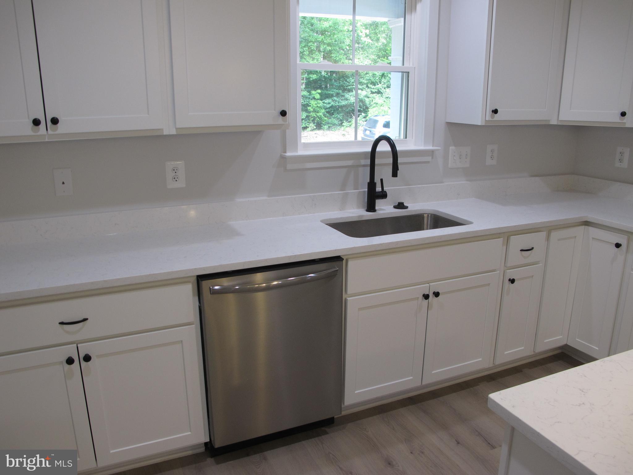 CLASSIC SHORES - Residential