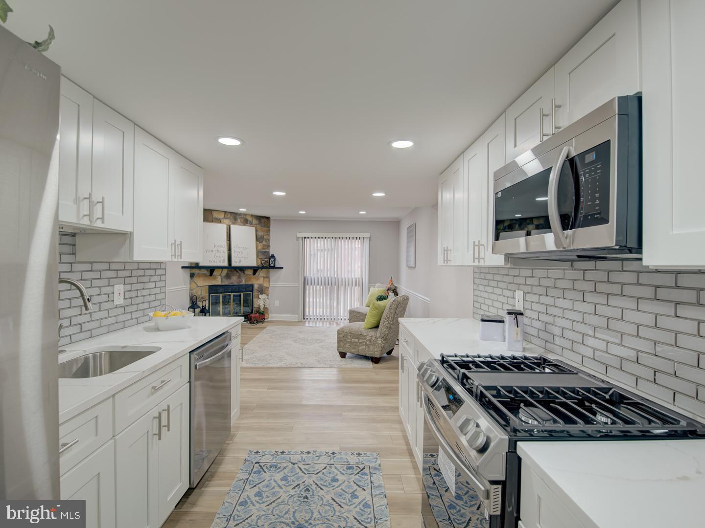 CHURCHILL TOWN SECTOR - Residential Lease