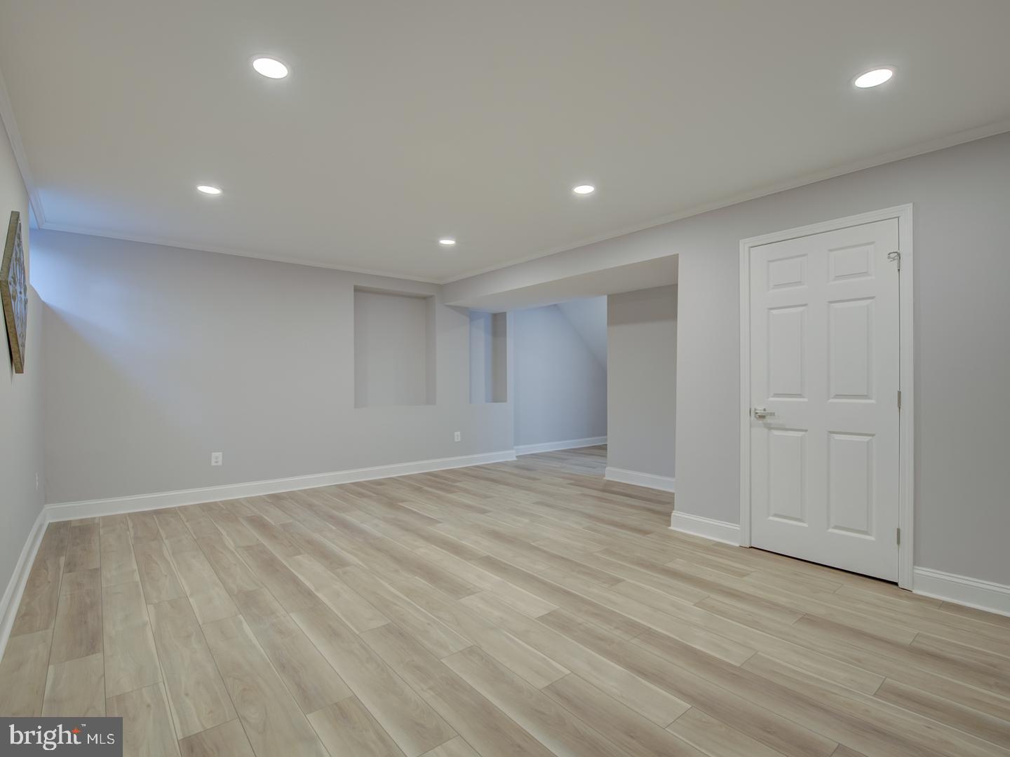 CHURCHILL TOWN SECTOR - Residential Lease