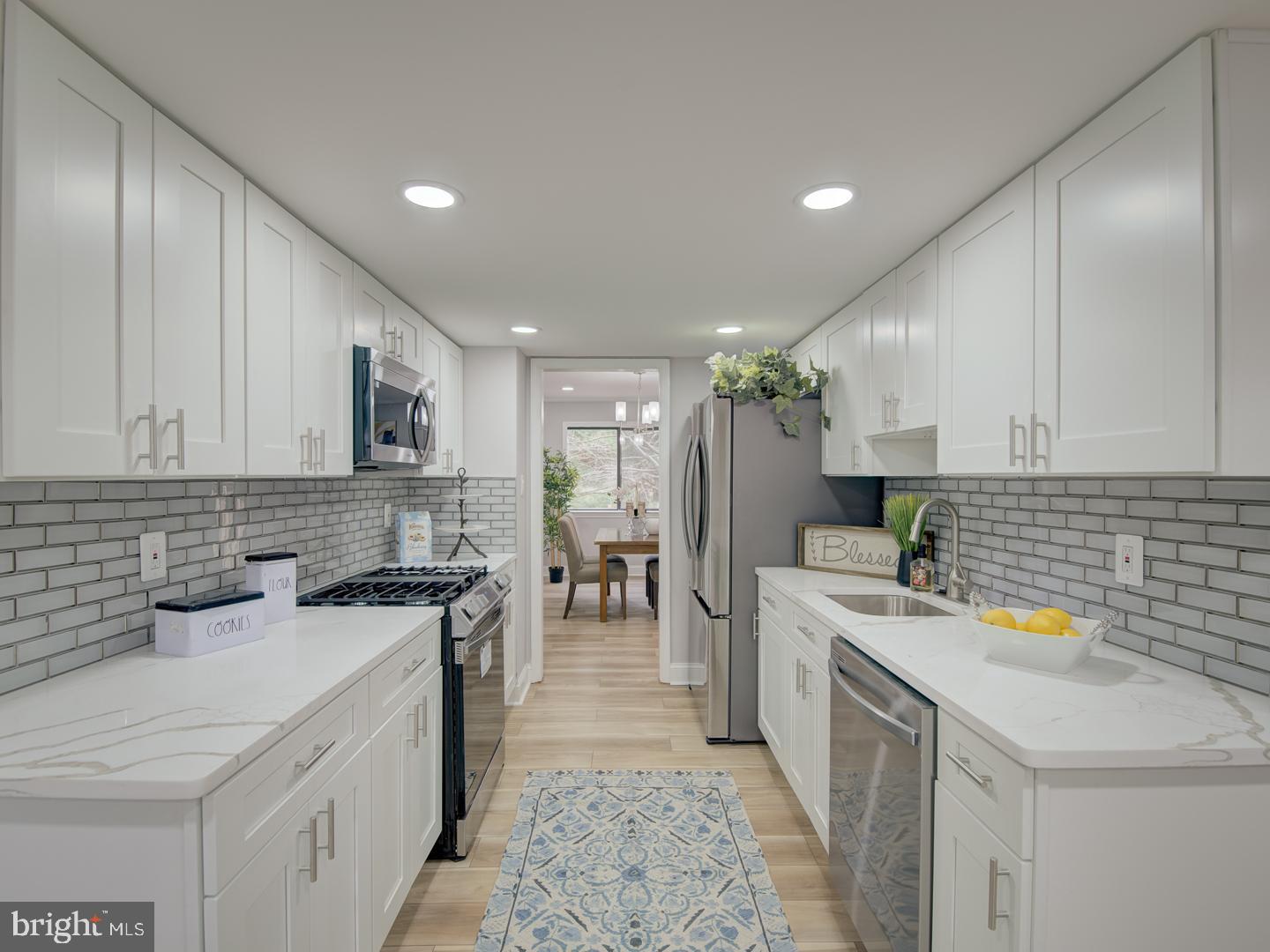 CHURCHILL TOWN SECTOR - Residential Lease