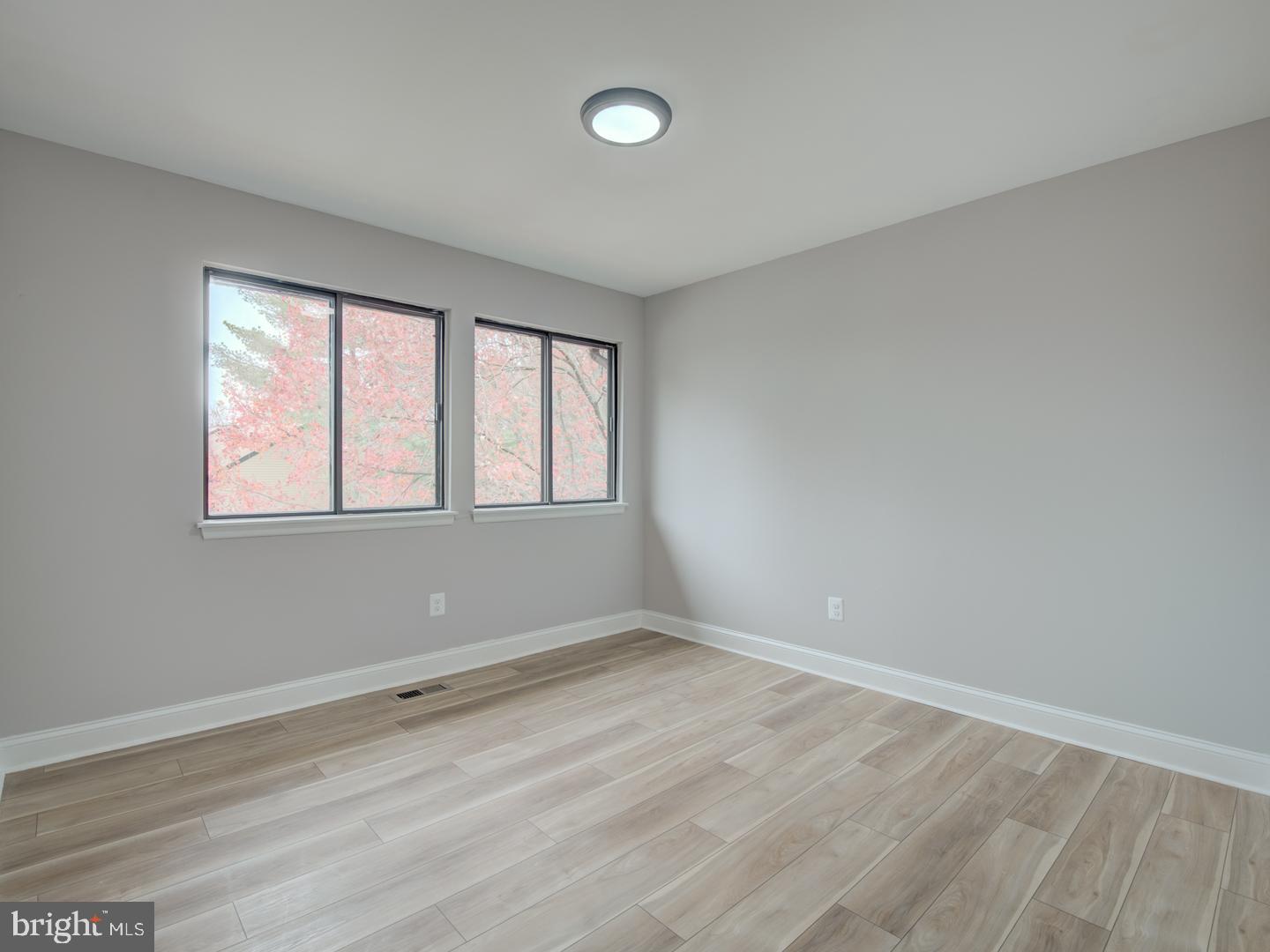 CHURCHILL TOWN SECTOR - Residential Lease