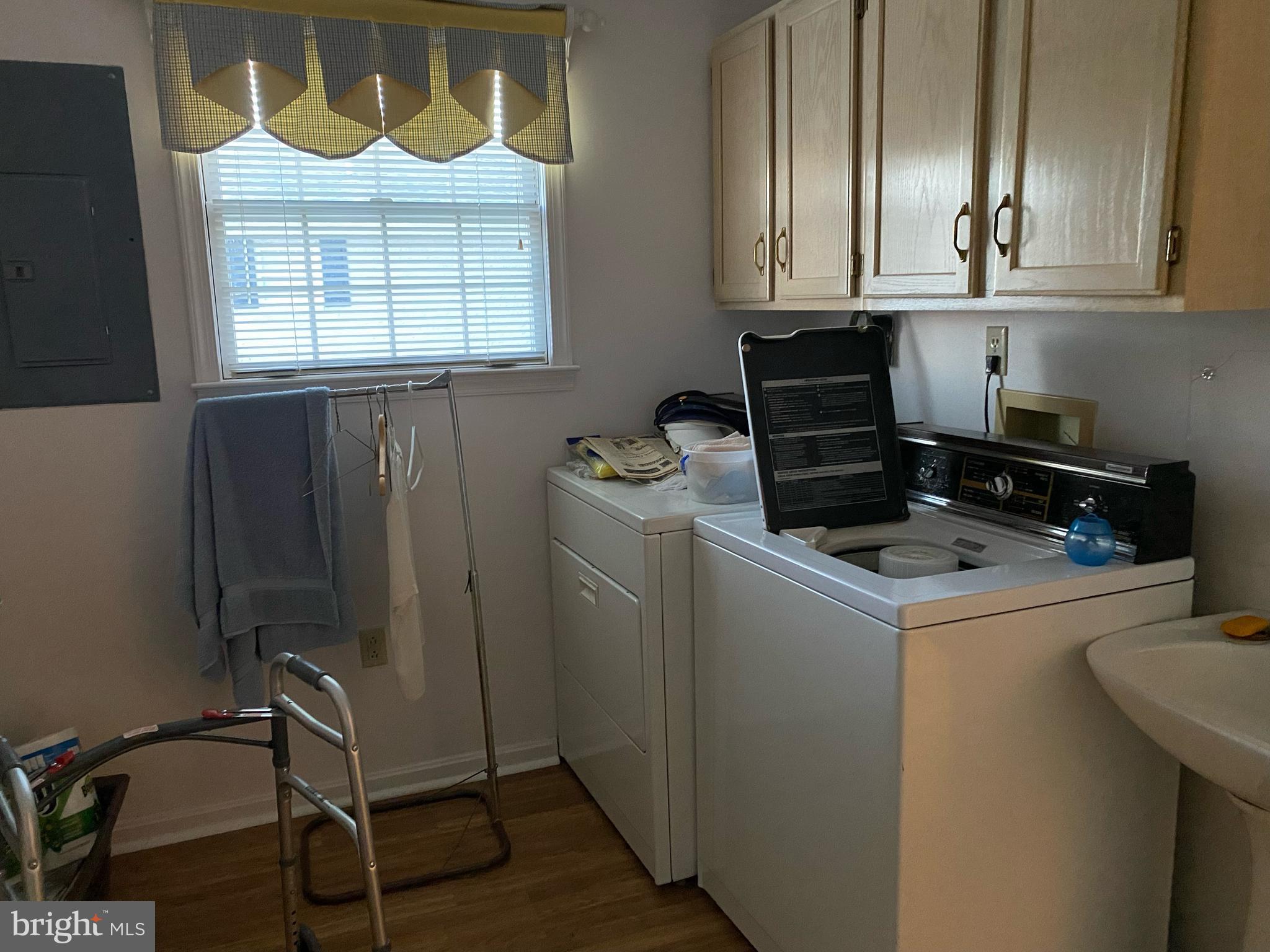 MOUNTAIN VIEW - Residential