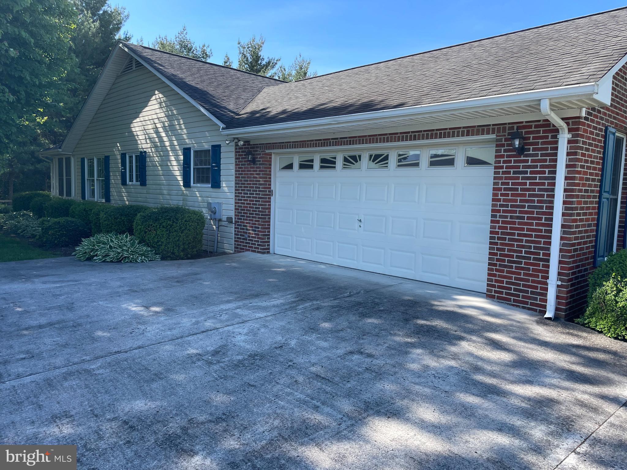 MOUNTAIN VIEW - Residential