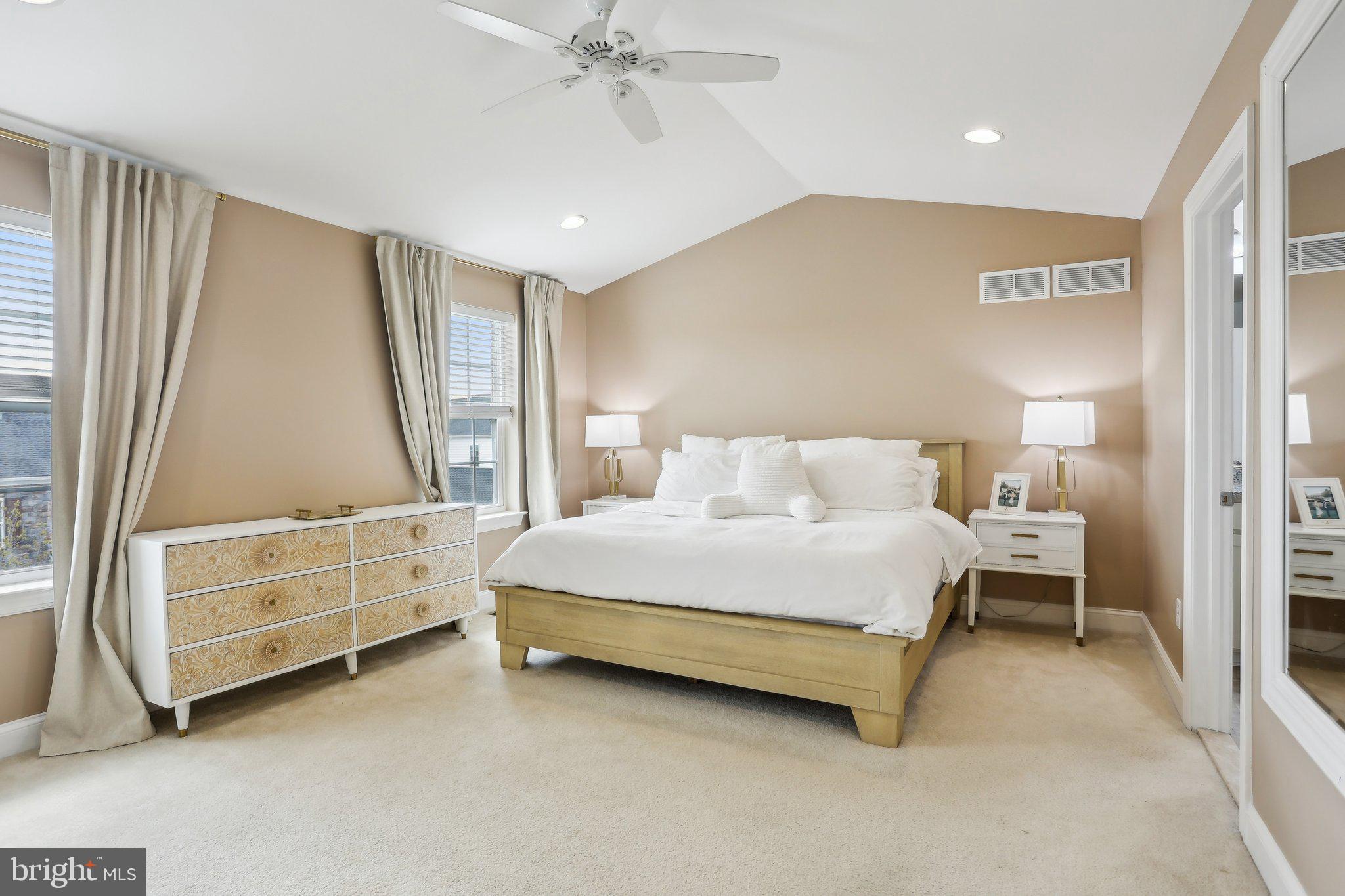 THE RES AT ROSE TREE - Residential