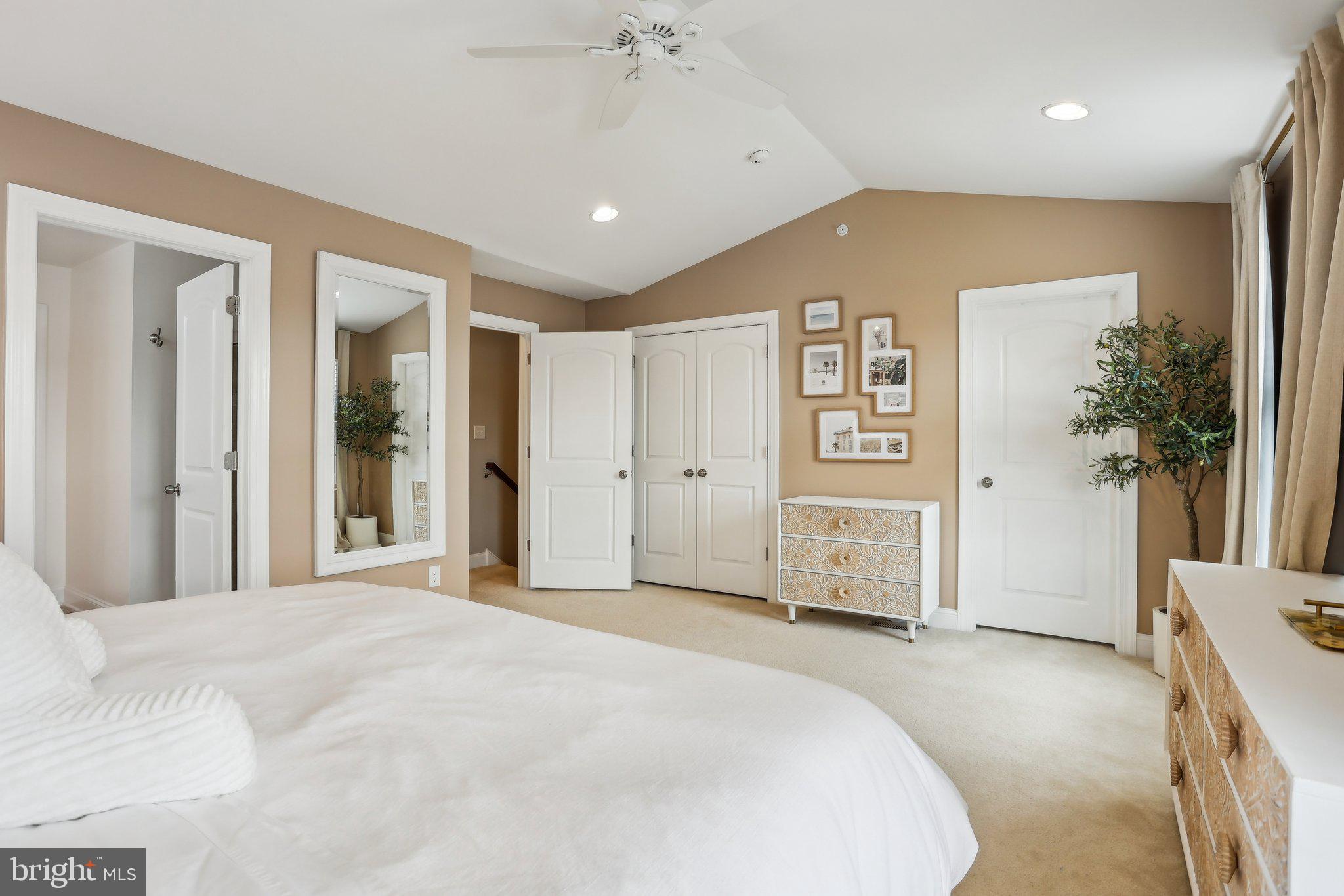 THE RES AT ROSE TREE - Residential